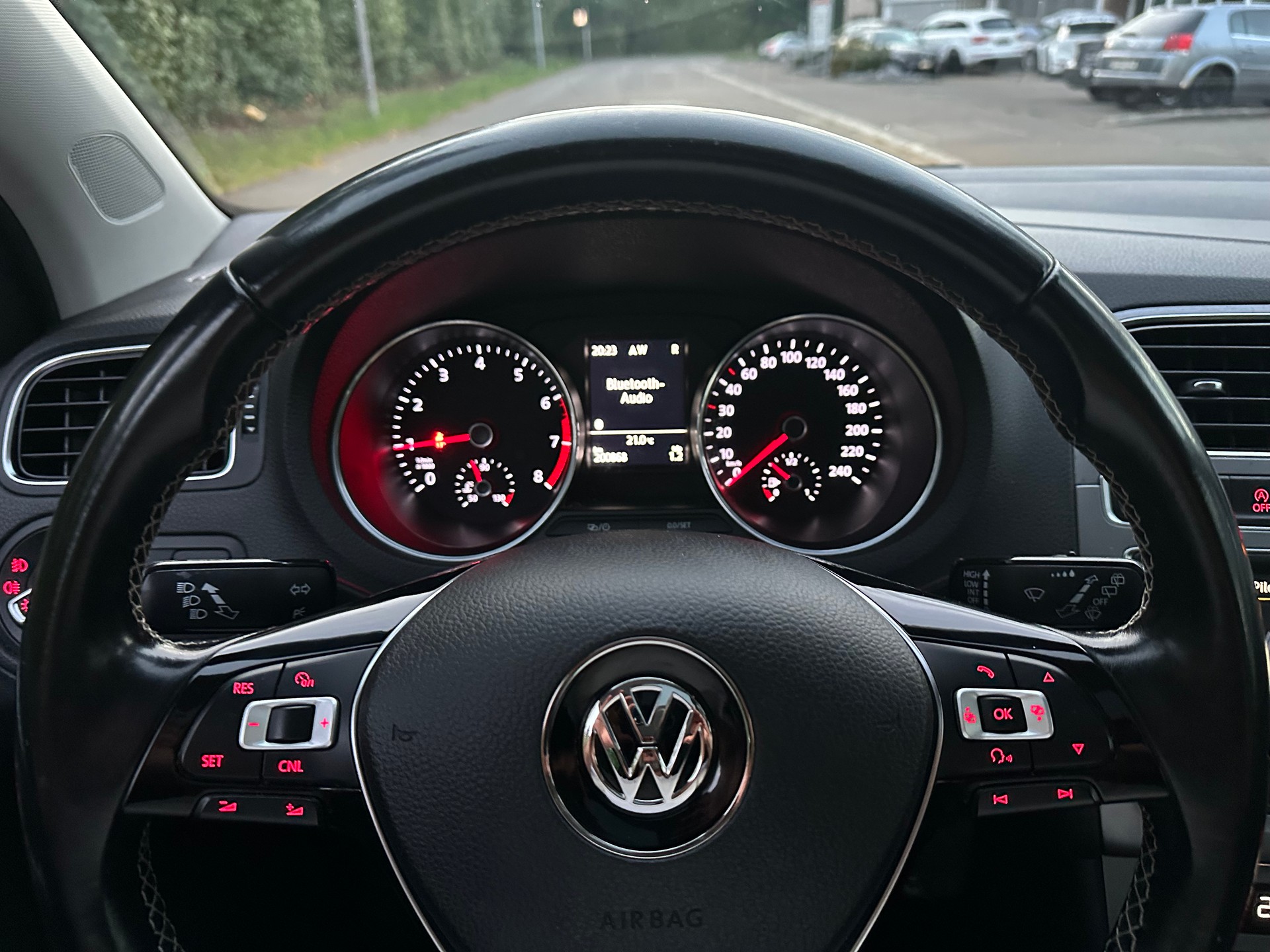 VW Polo 1.0 TSI BMT R- Line DSG-image-14