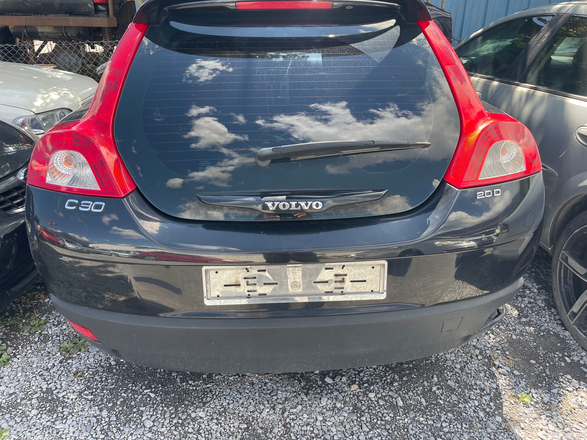 VOLVO C30 2.0D-image-0