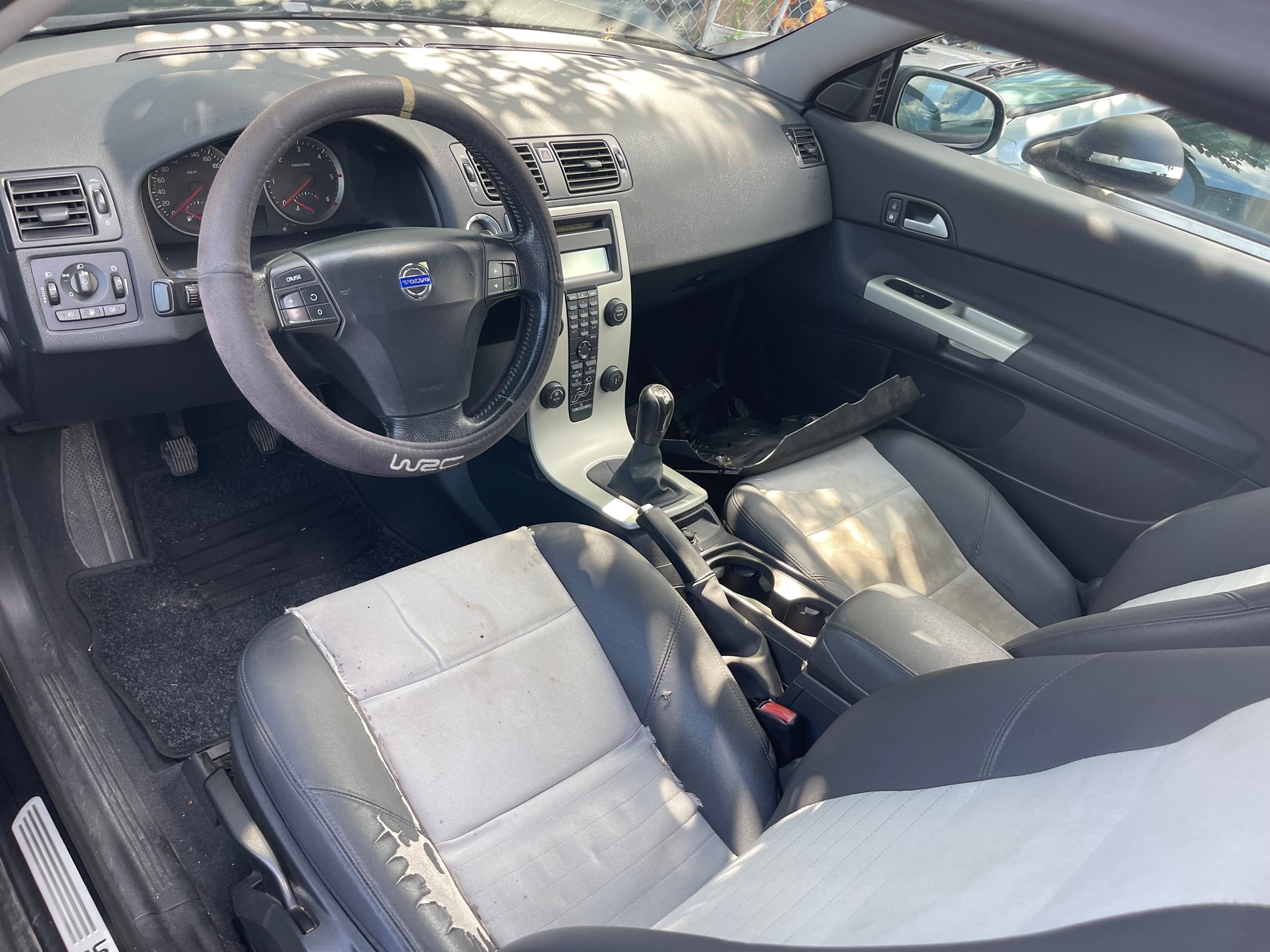VOLVO C30 2.0D-image-6