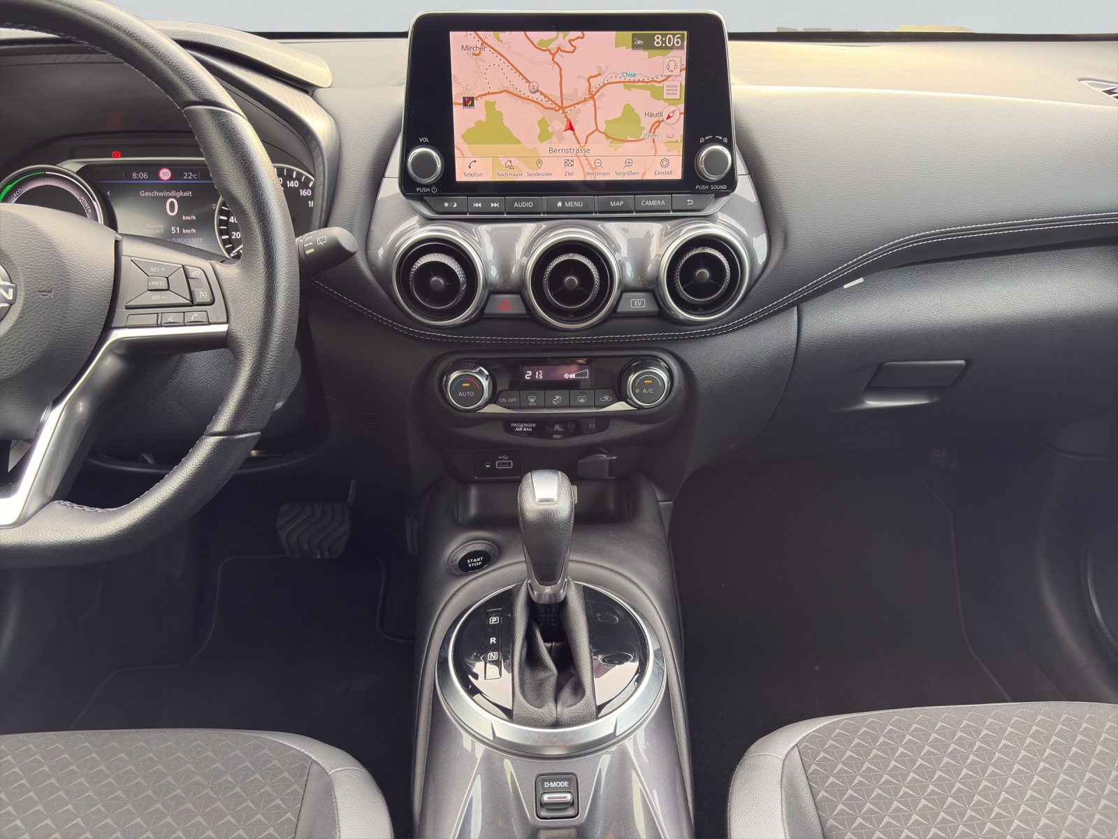 NISSAN Juke 1.6 Hybrid Unplugged-image-14