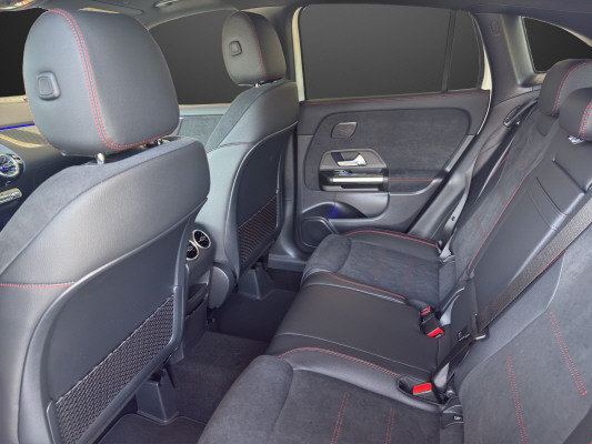 MERCEDES-BENZ GLA 200 Night Star 7G-D-image-6