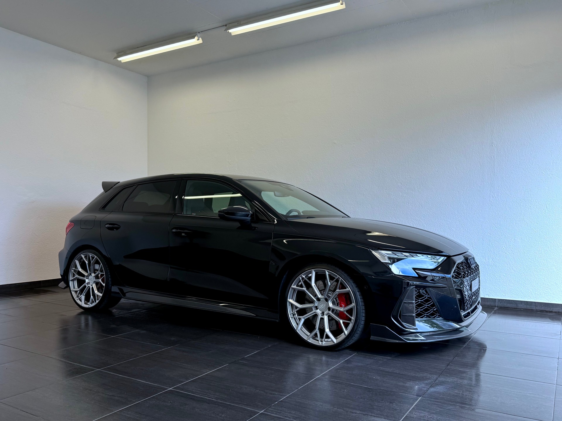 AUDI RS3 Sportback "UNIKAT" mit Schalensitze 2.5 TSI quattro S-tronic