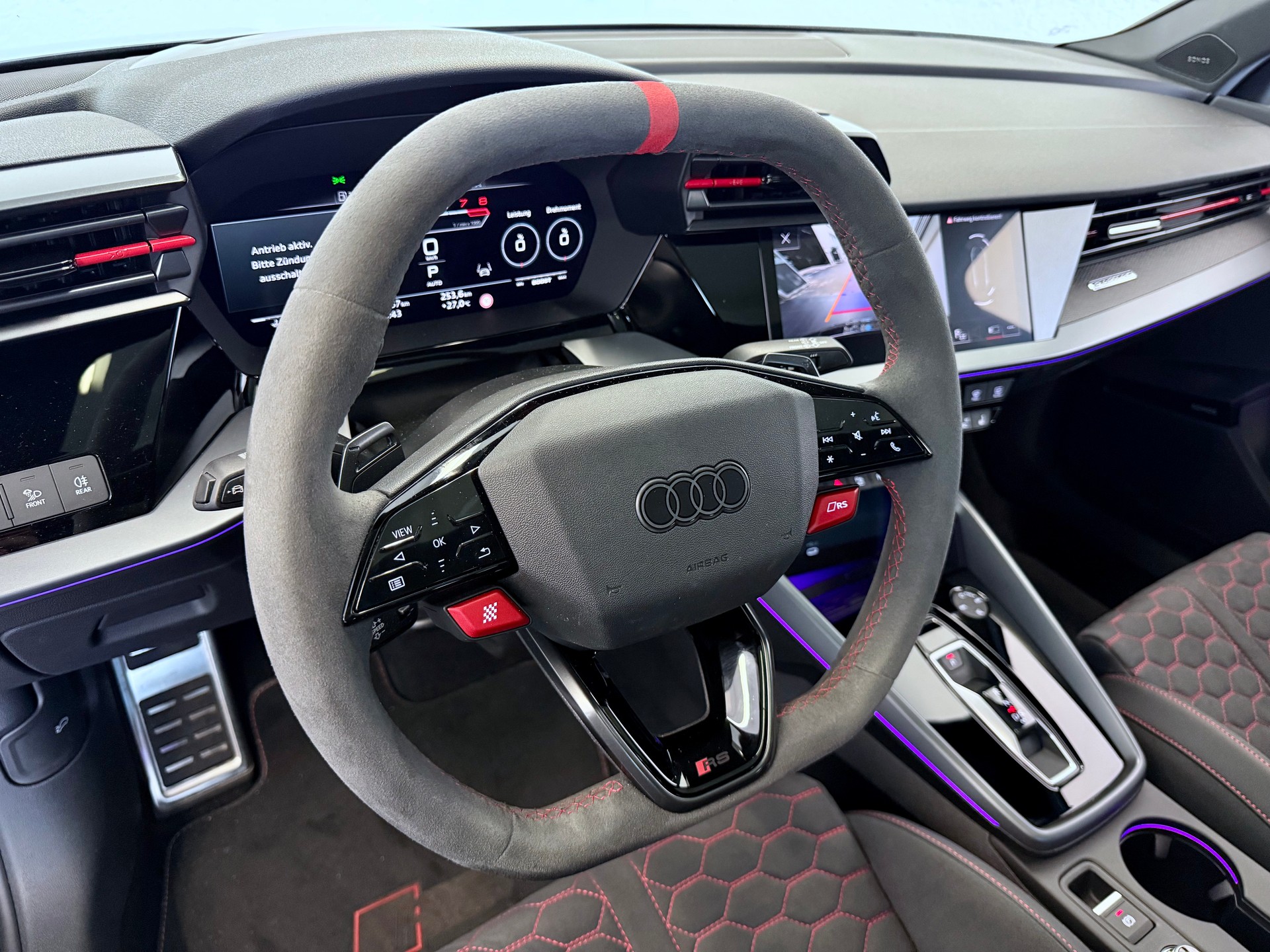AUDI RS3 Sportback "UNIKAT" mit Schalensitze 2.5 TSI quattro S-tronic-image-19