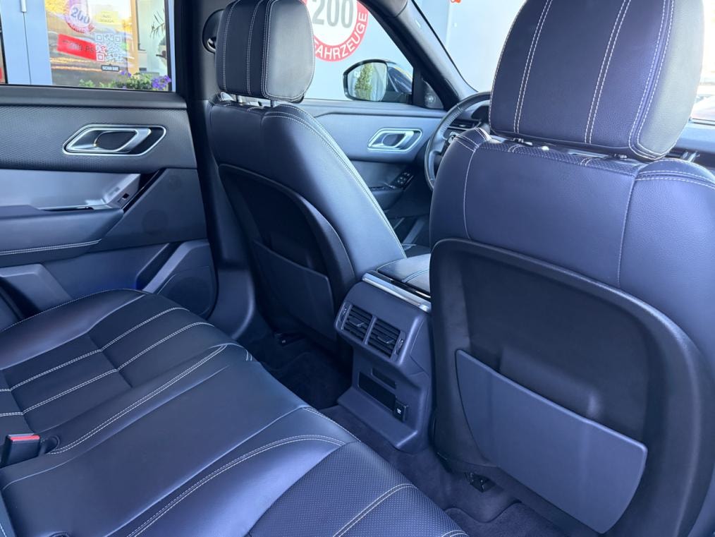 LAND ROVER Range Rover Velar D 240 S-image-12