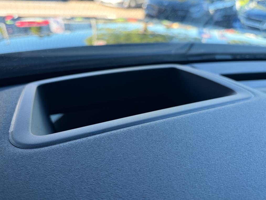 LAND ROVER Range Rover Velar D 240 S-image-7