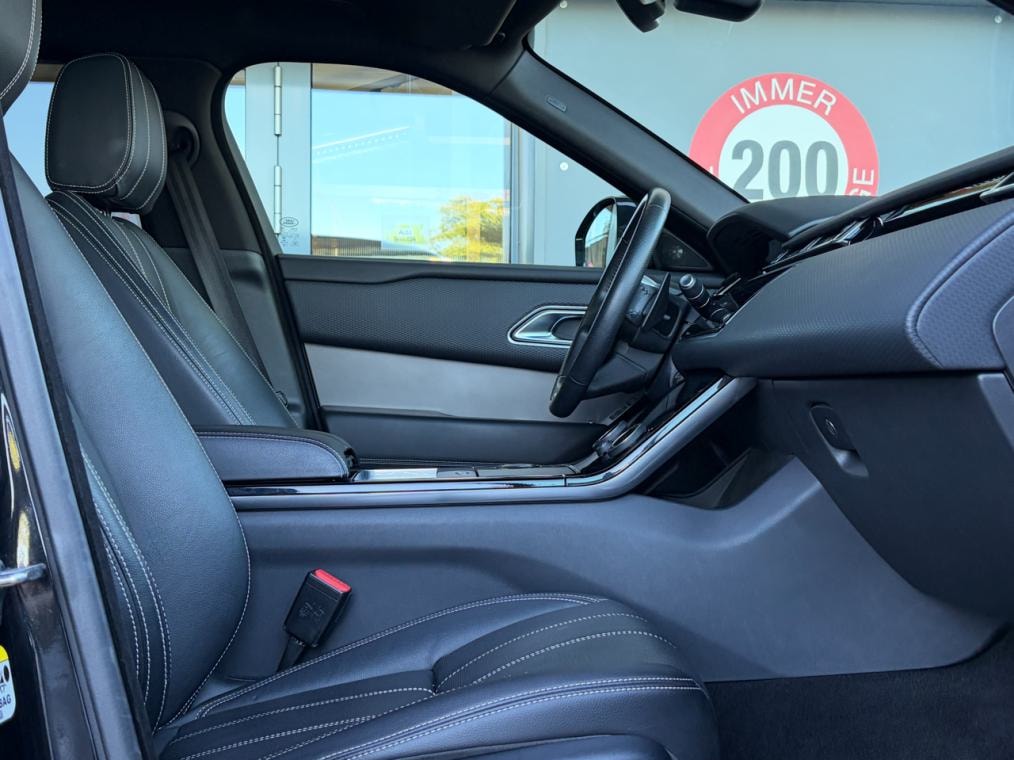 LAND ROVER Range Rover Velar D 240 S-image-10
