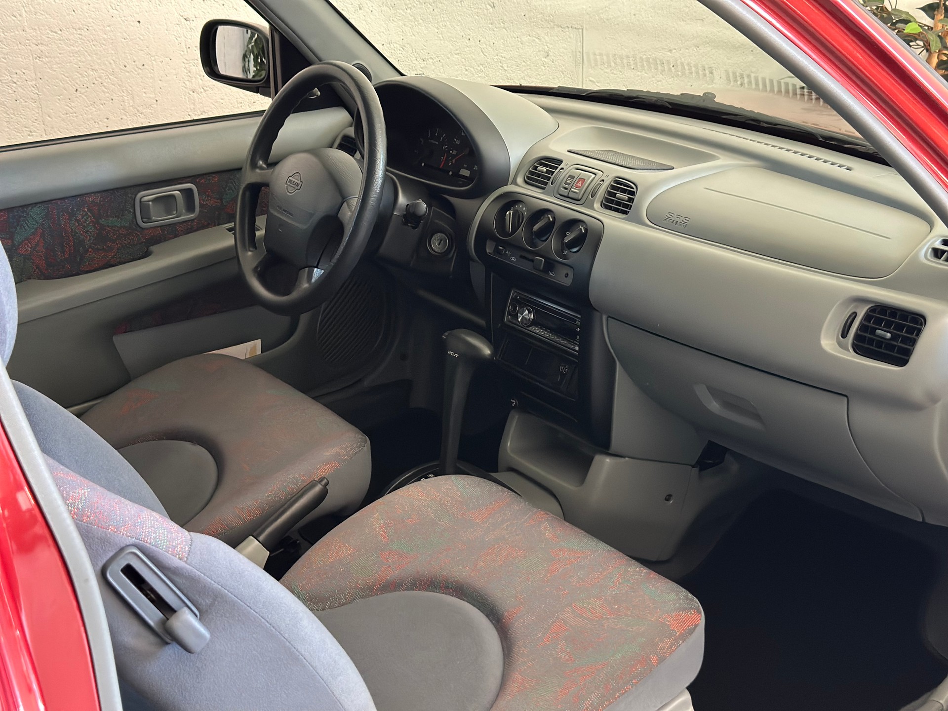 NISSAN Micra 1.3 Plus-image-17