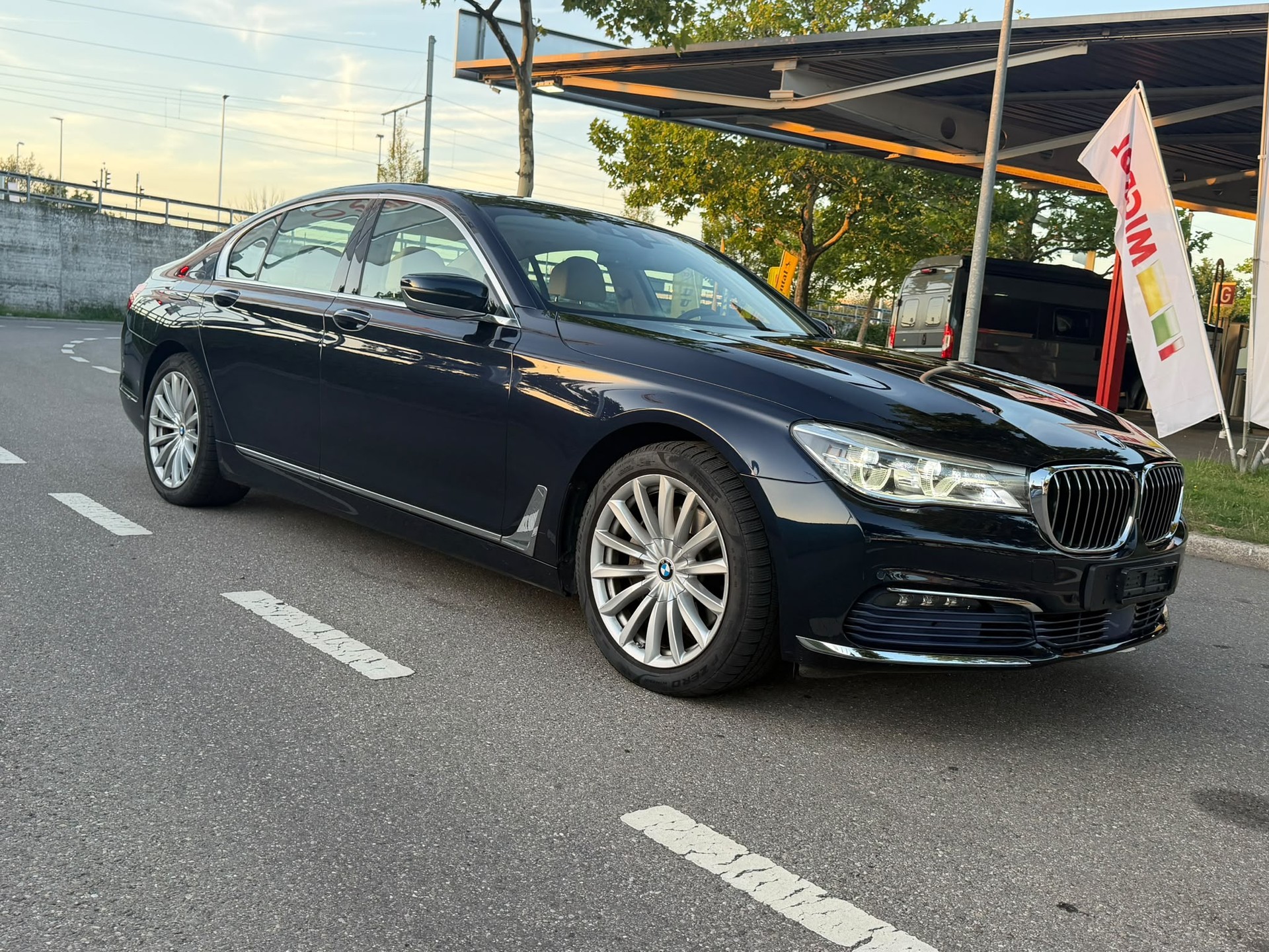 BMW 730d Business Modell Steptronic-image-3