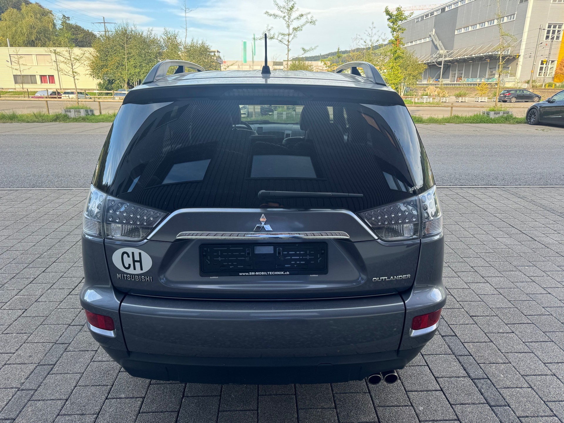 MITSUBISHI Outlander 2.2 DID Invite 4WD TC-SST-image-3