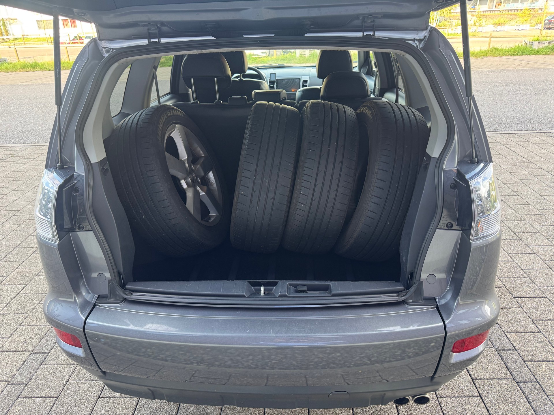 MITSUBISHI Outlander 2.2 DID Invite 4WD TC-SST-image-6