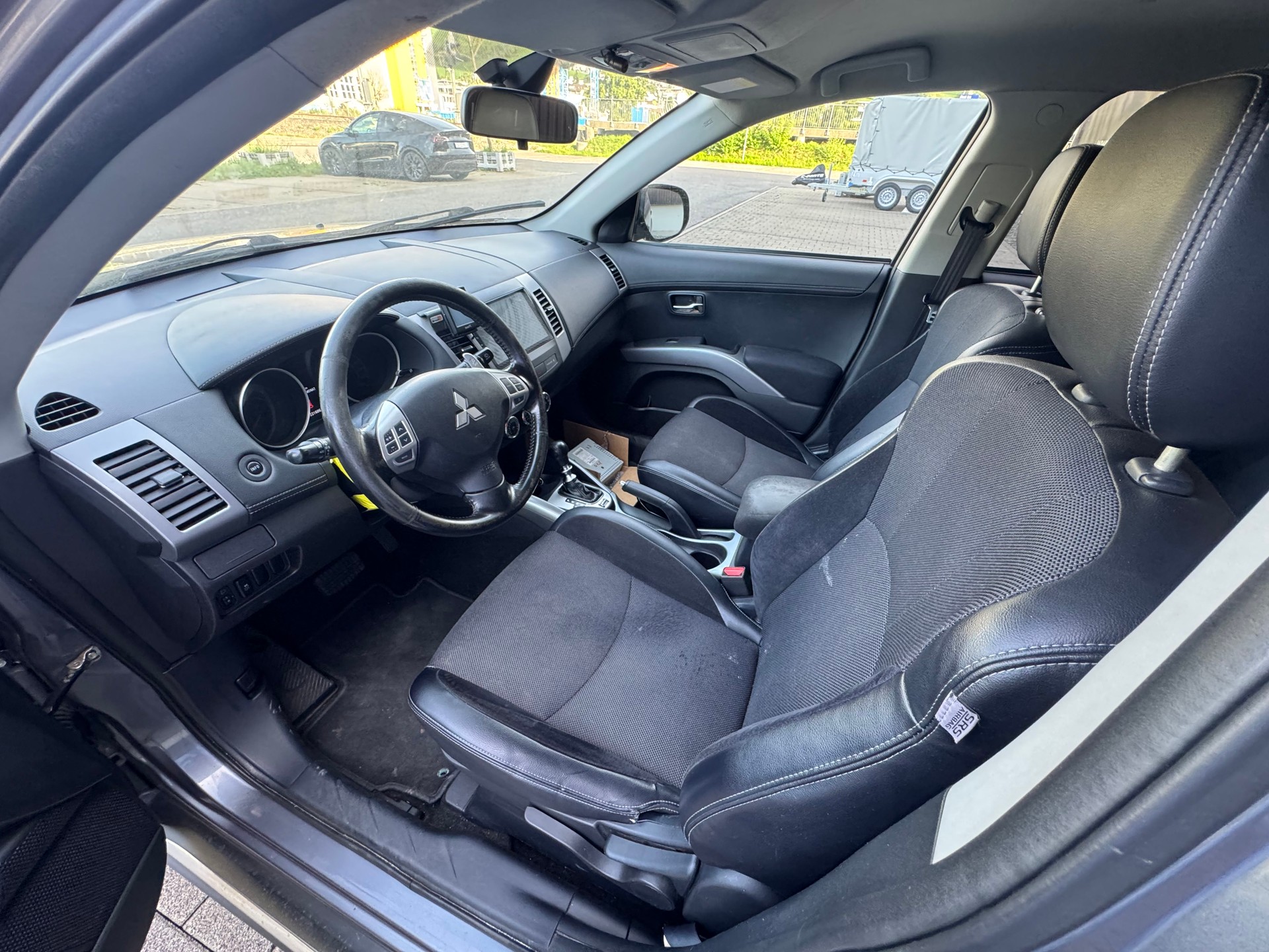 MITSUBISHI Outlander 2.2 DID Invite 4WD TC-SST-image-8
