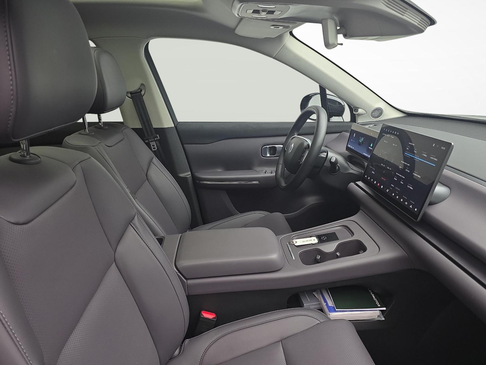 LEAPMOTOR C10 1.5 REEV Design-image-9