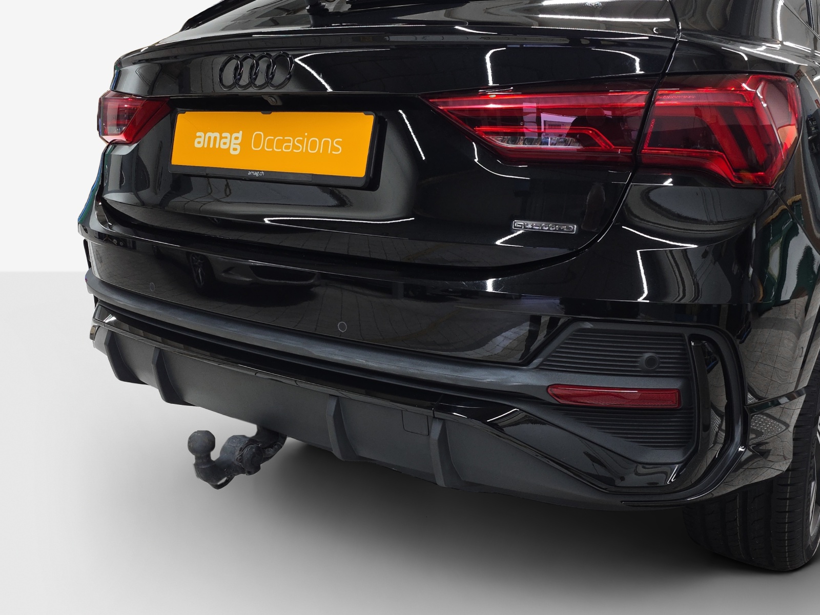 AUDI Q3 Sportback 45 TFSI S line quattro S-tronic-image-14