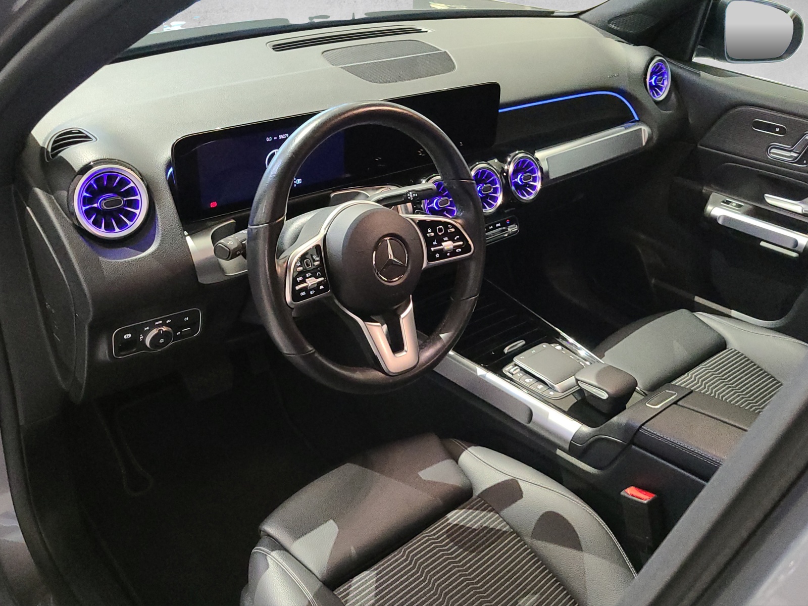 MERCEDES-BENZ GLB 250 Progressive 4matic-image-6