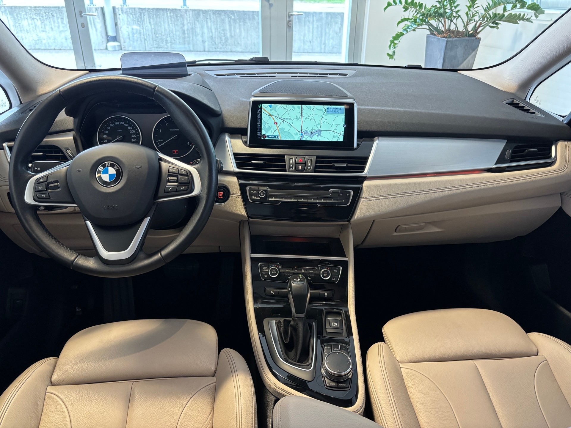 BMW 220d xDrive Gran Tourer Luxury Line Steptronic-image-9