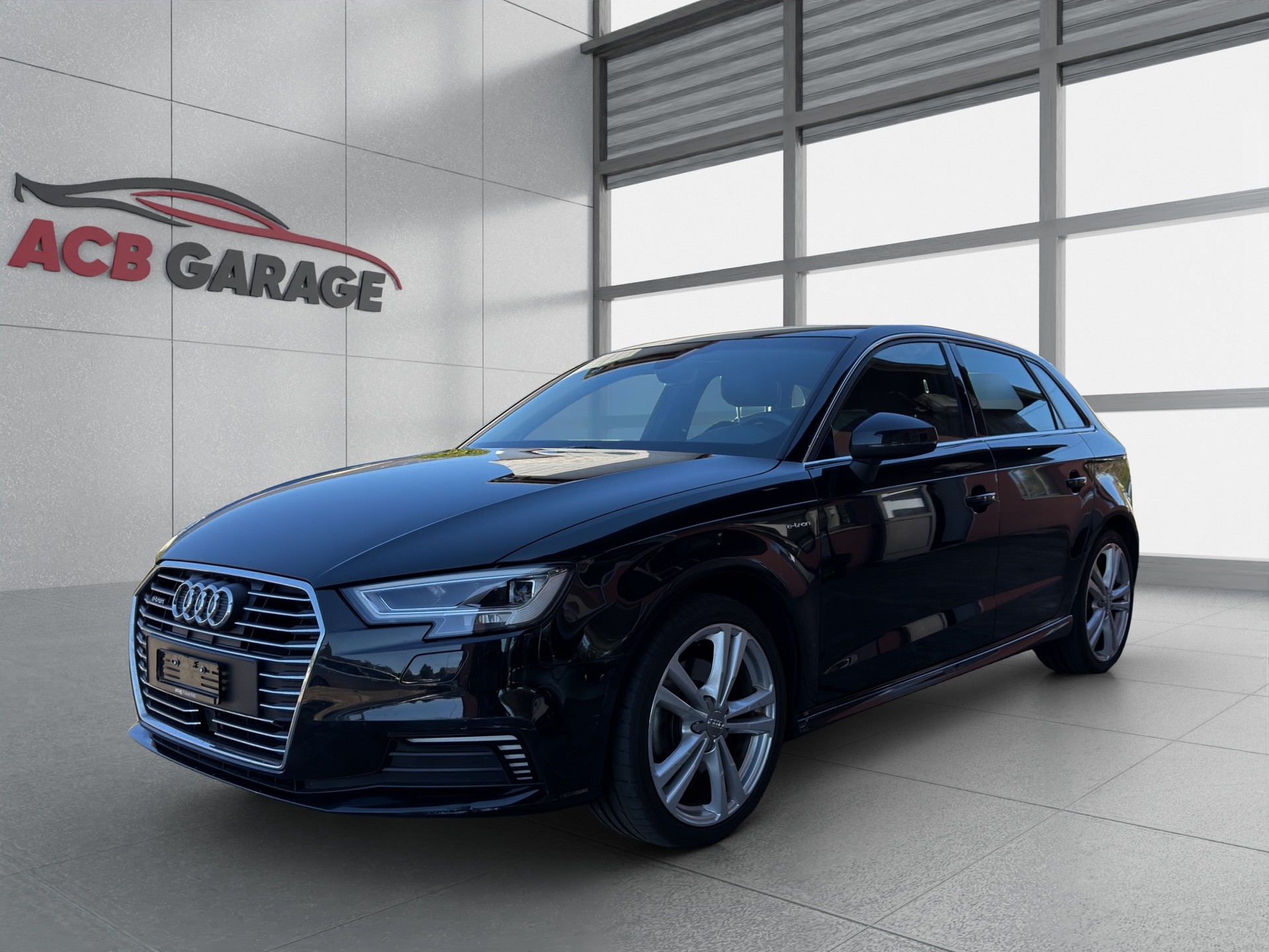 AUDI A3 Sportback 1.4 e-tron S-tronic S Line-image-0