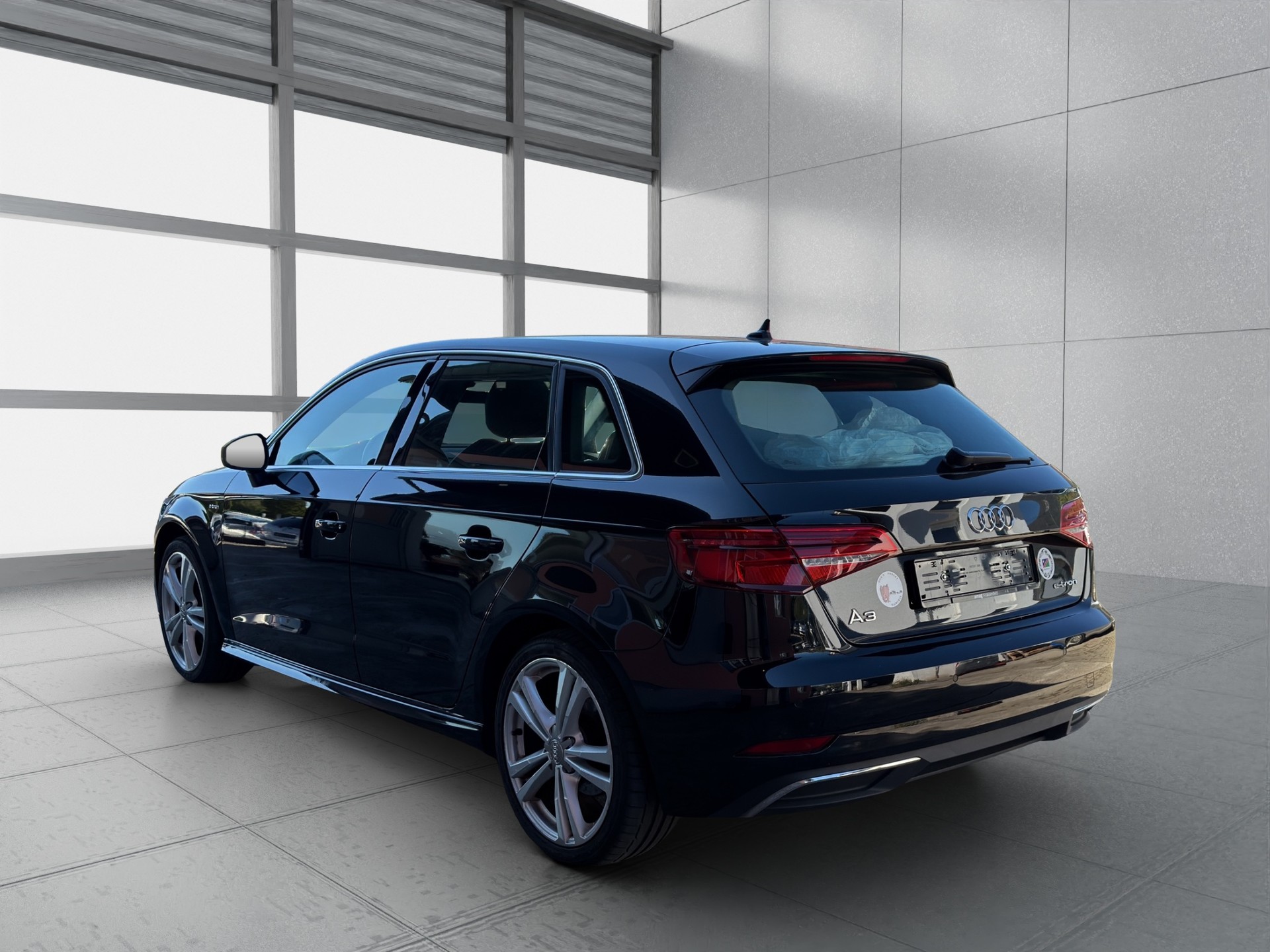 AUDI A3 Sportback 1.4 e-tron S-tronic S Line-image-4