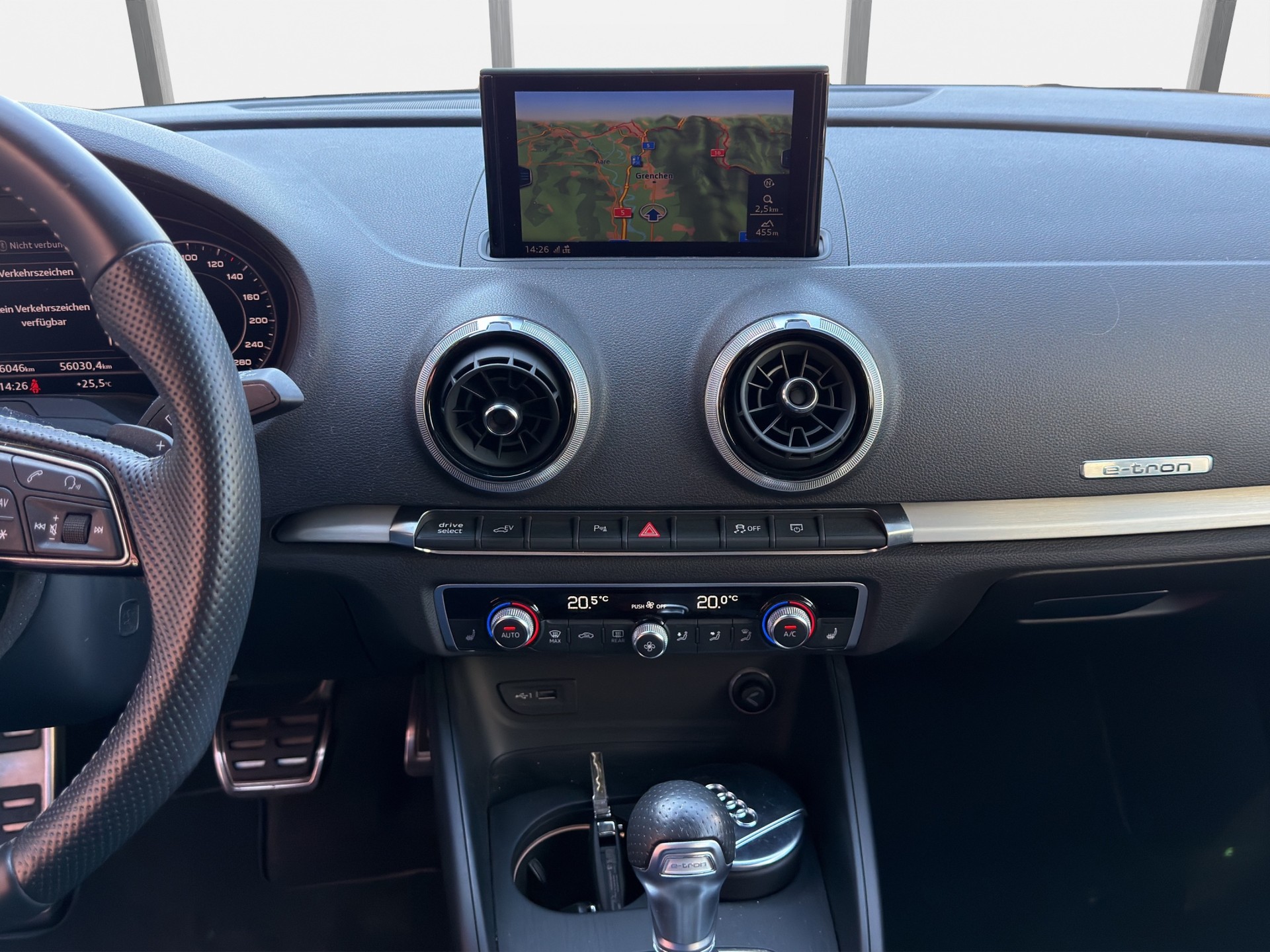 AUDI A3 Sportback 1.4 e-tron S-tronic S Line-image-13