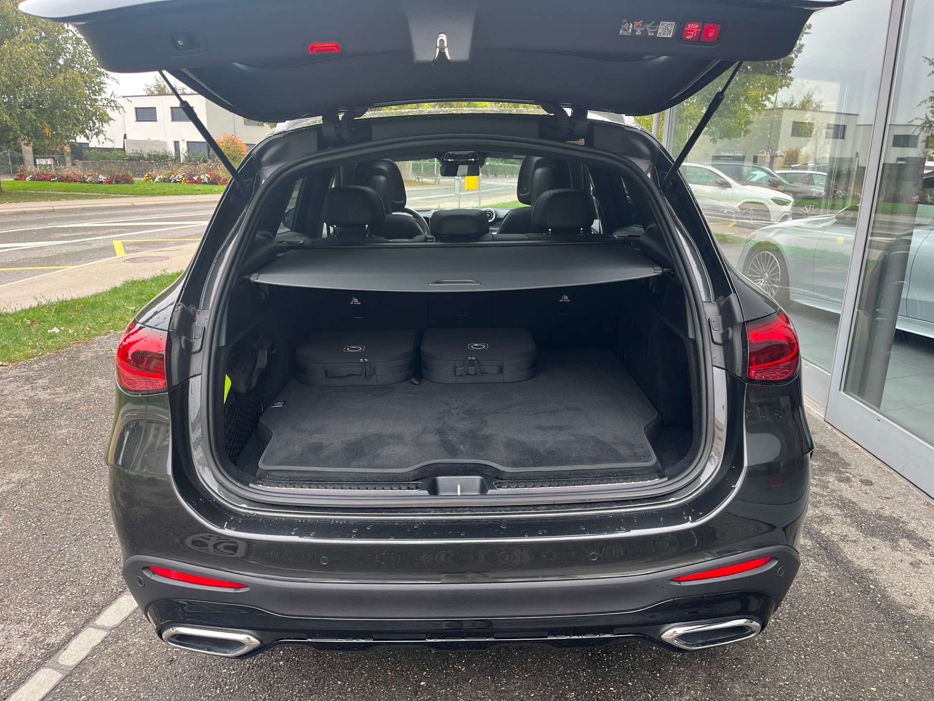 MERCEDES-BENZ GLC 300 de 4Matic EQ Star 9G-Tronic-image-6