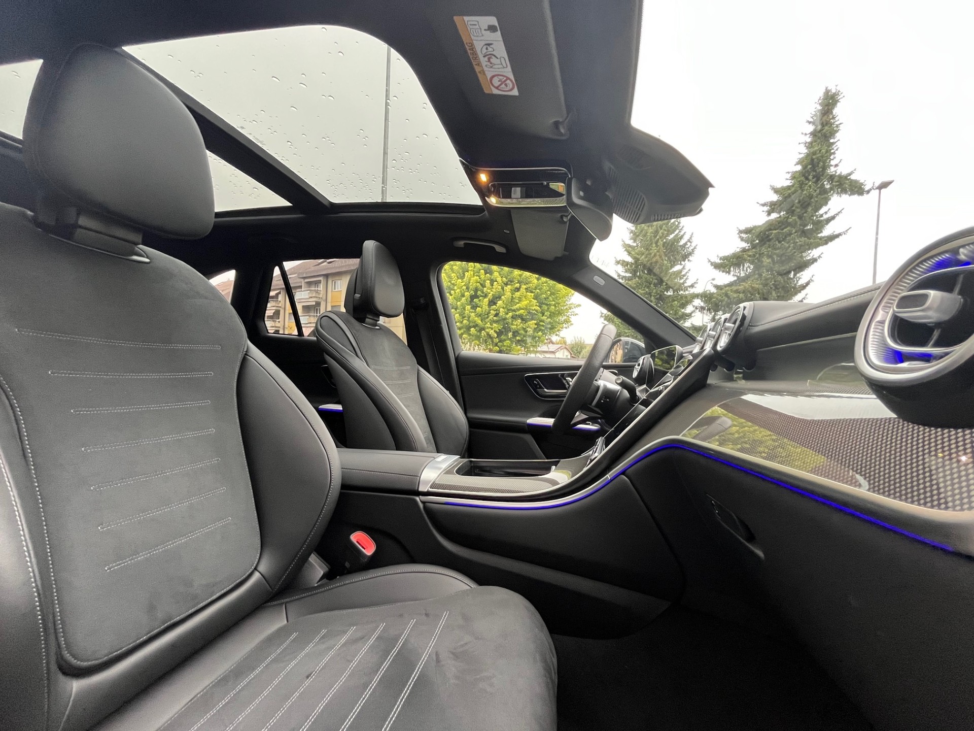 MERCEDES-BENZ GLC 300 de 4Matic EQ Star 9G-Tronic-image-10