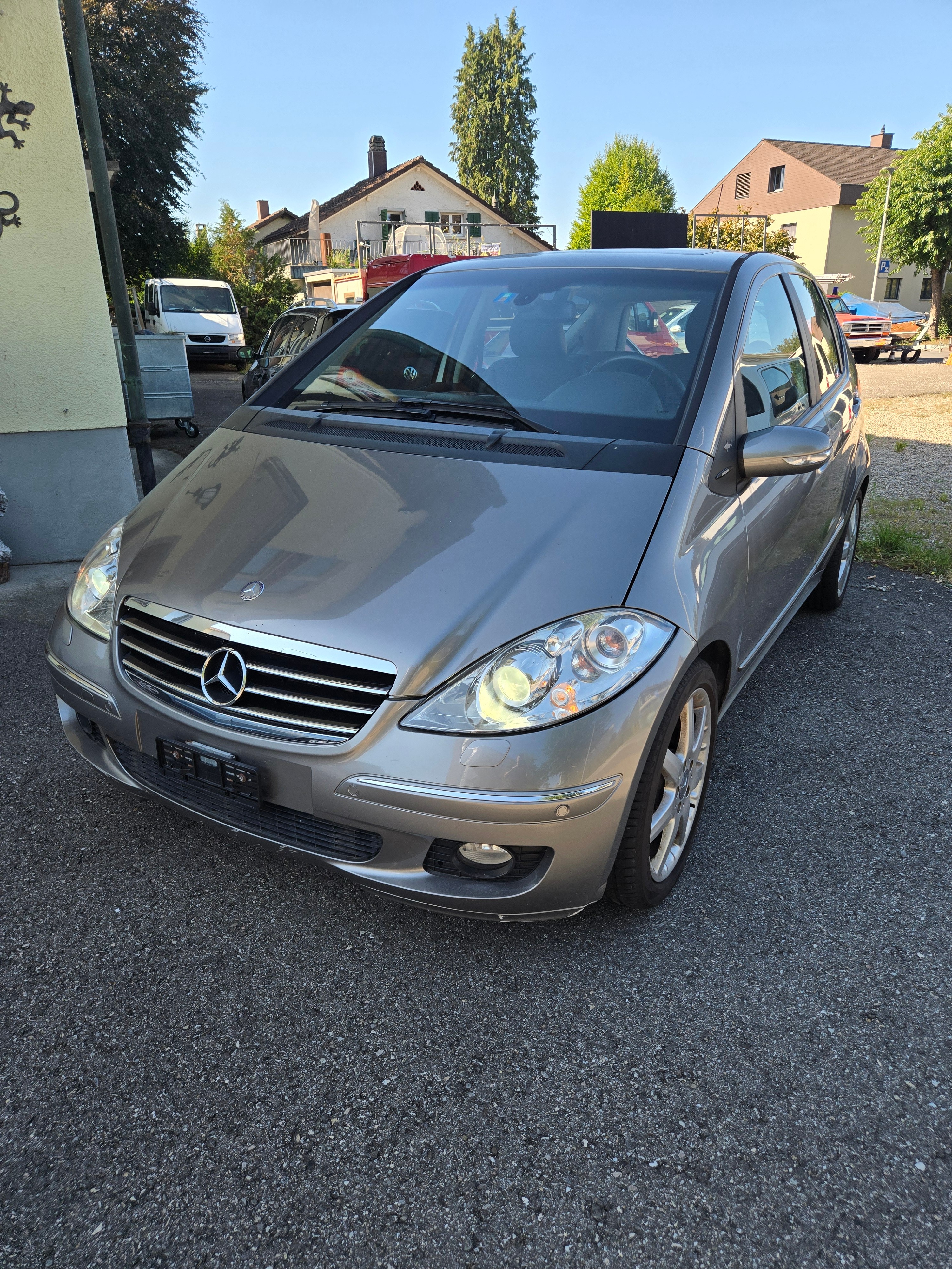 MERCEDES-BENZ A 200 Avantgarde — slika 1