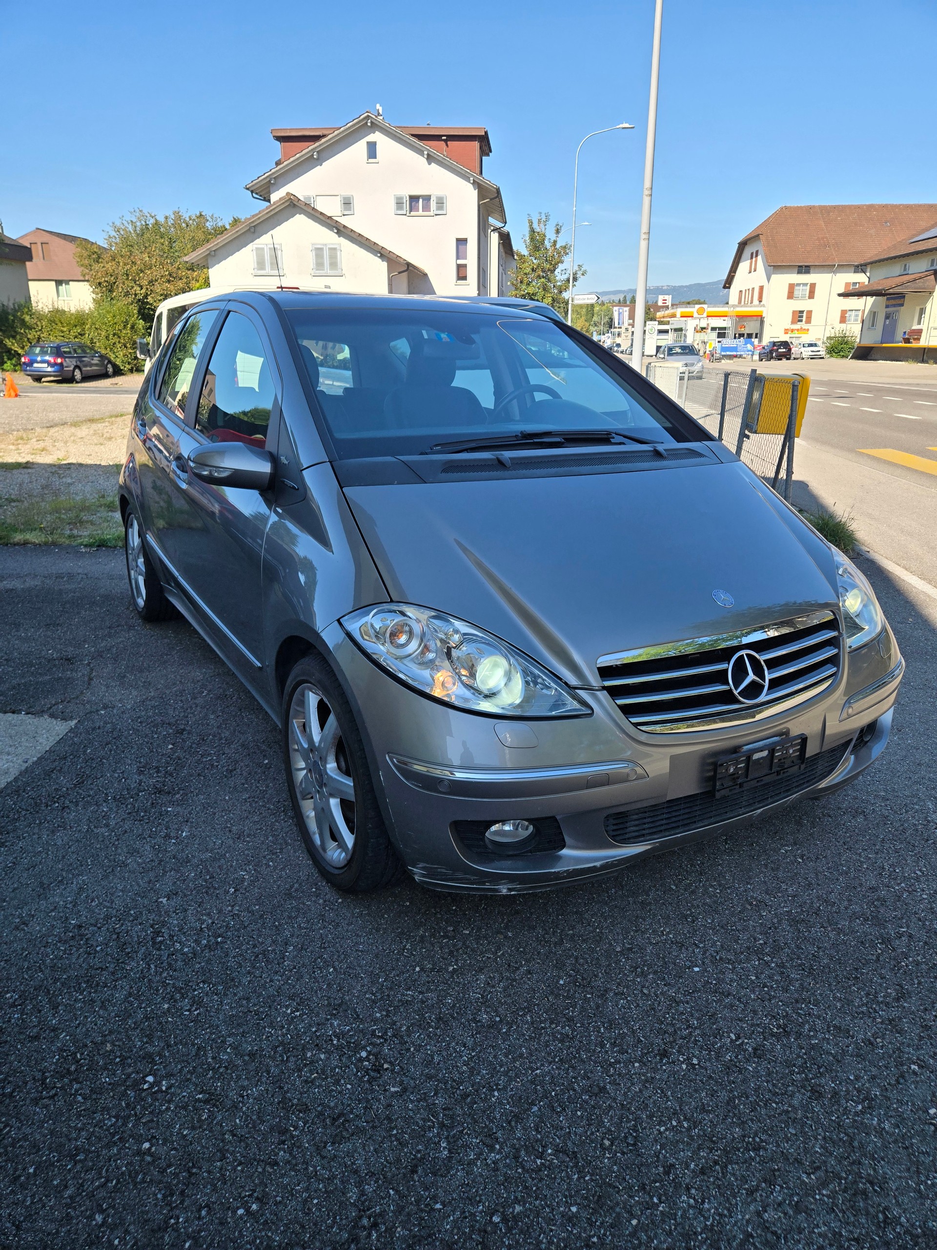 MERCEDES-BENZ A 200 Avantgarde-image-1