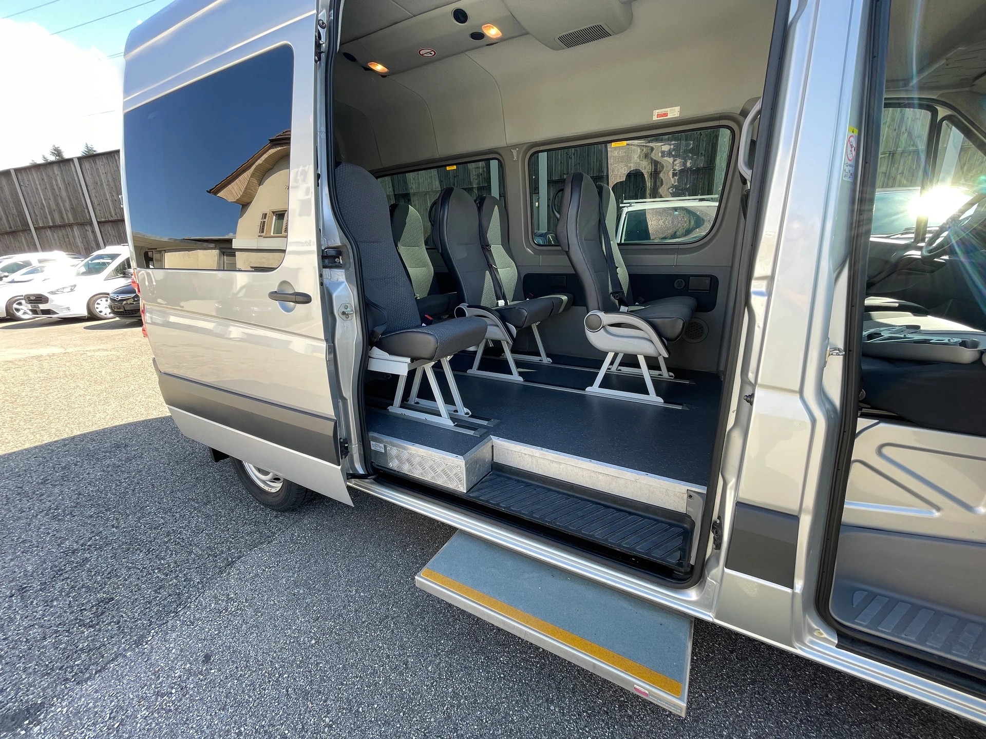 VW Crafter 35 2.0 TDI * 12 Sitze-image-13