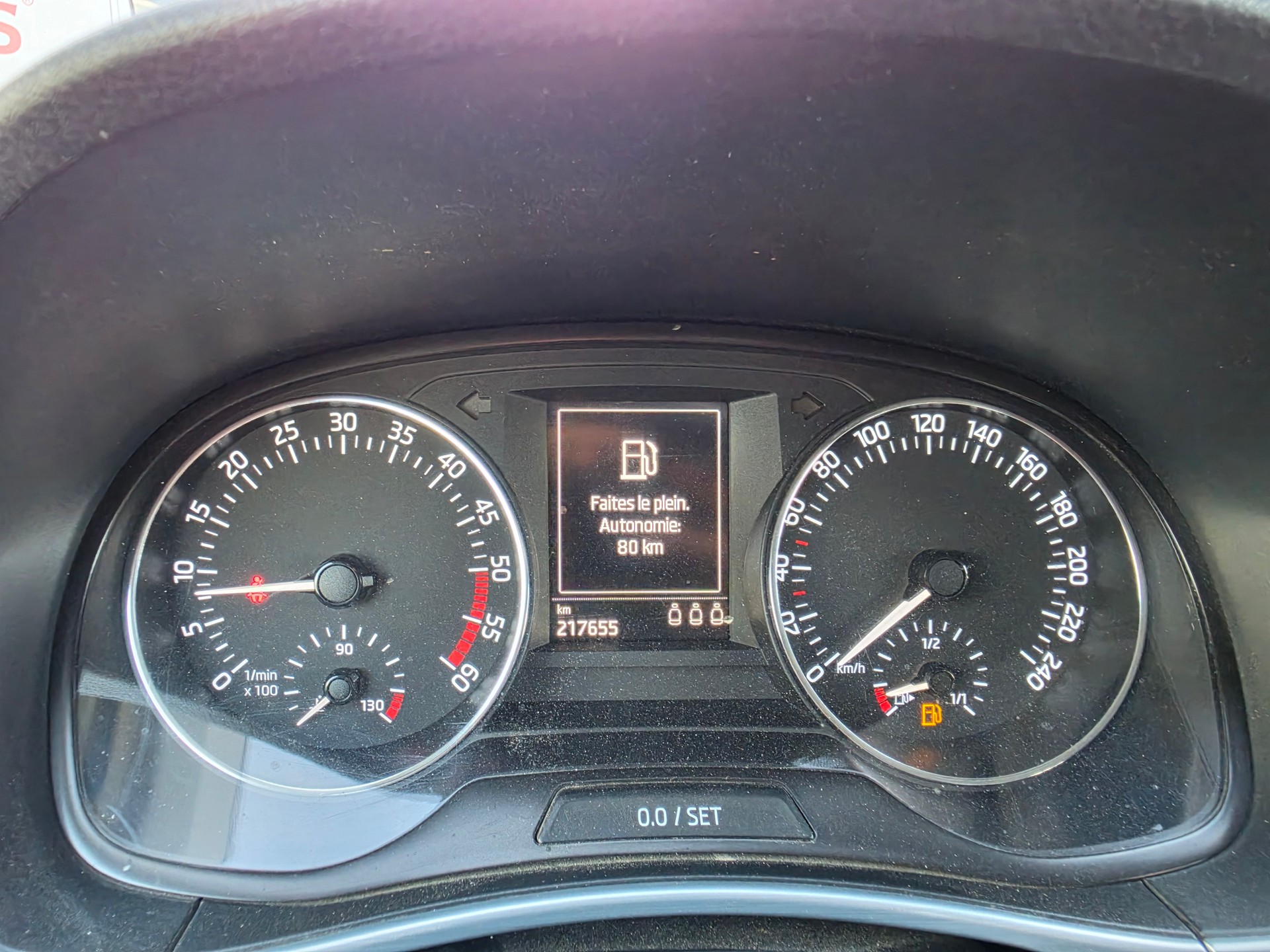 SKODA Fabia 1.4 TDI Swiss Edition-image-10