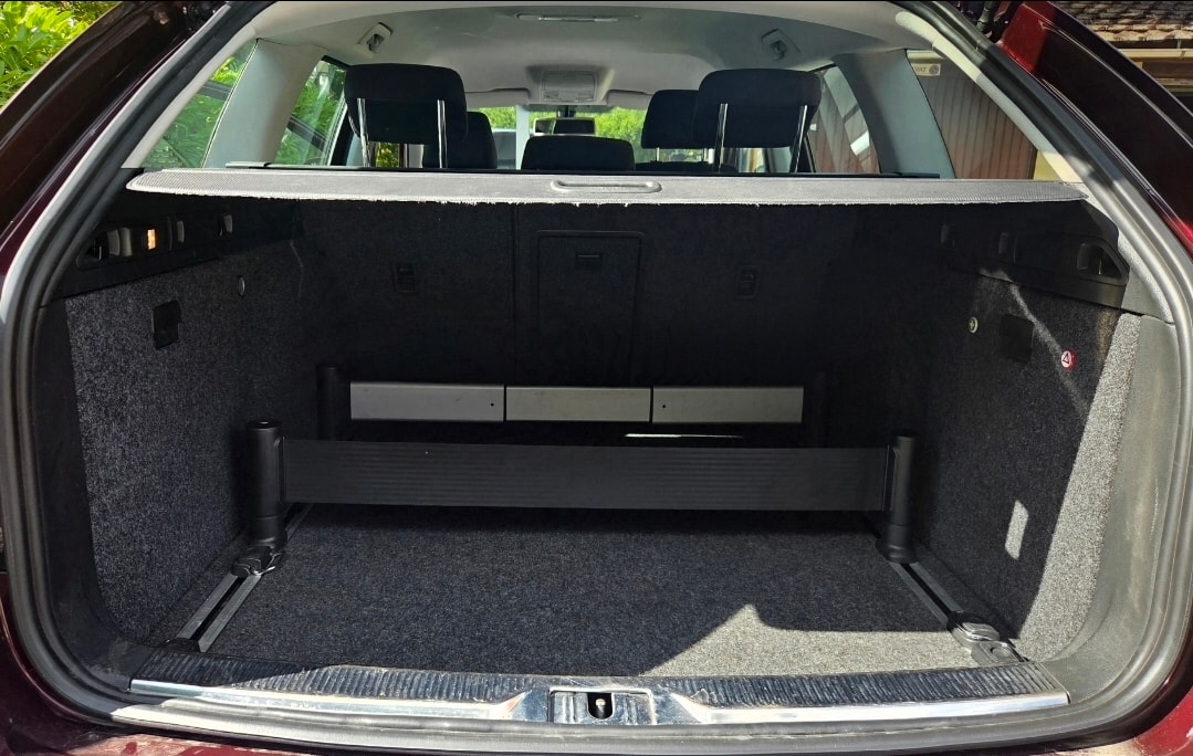 SKODA Superb Combi 2.0 TDi Ambition DSG-image-9