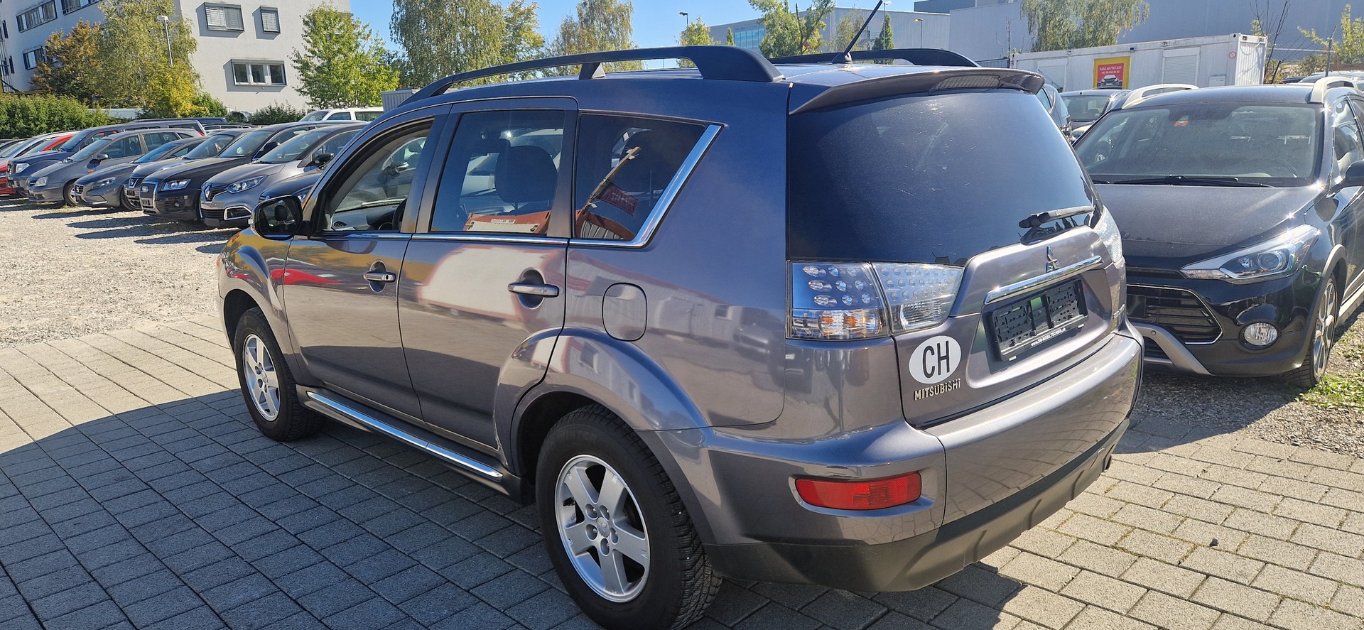 MITSUBISHI Outlander 2.2 DID Navigator 4WD TC-SST-image-4
