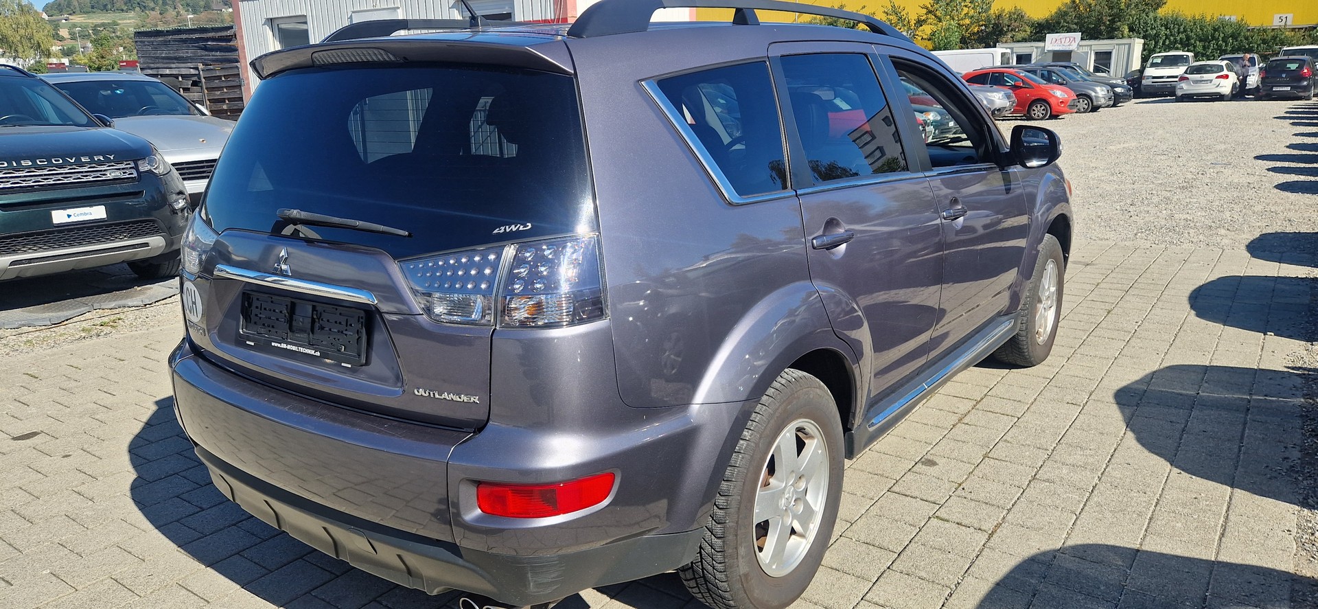 MITSUBISHI Outlander 2.2 DID Navigator 4WD TC-SST-image-3