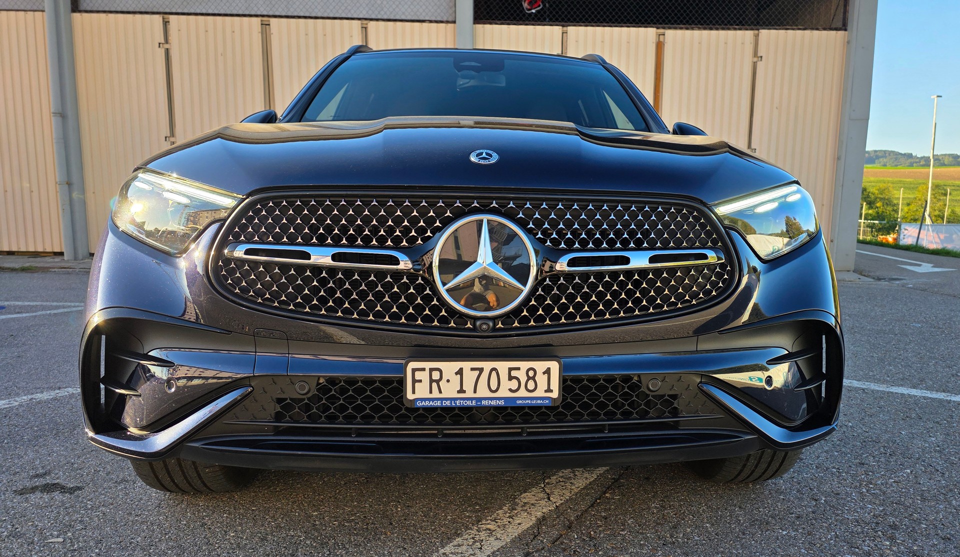 MERCEDES-BENZ GLC 400 e AMG Line 4matic-image-3