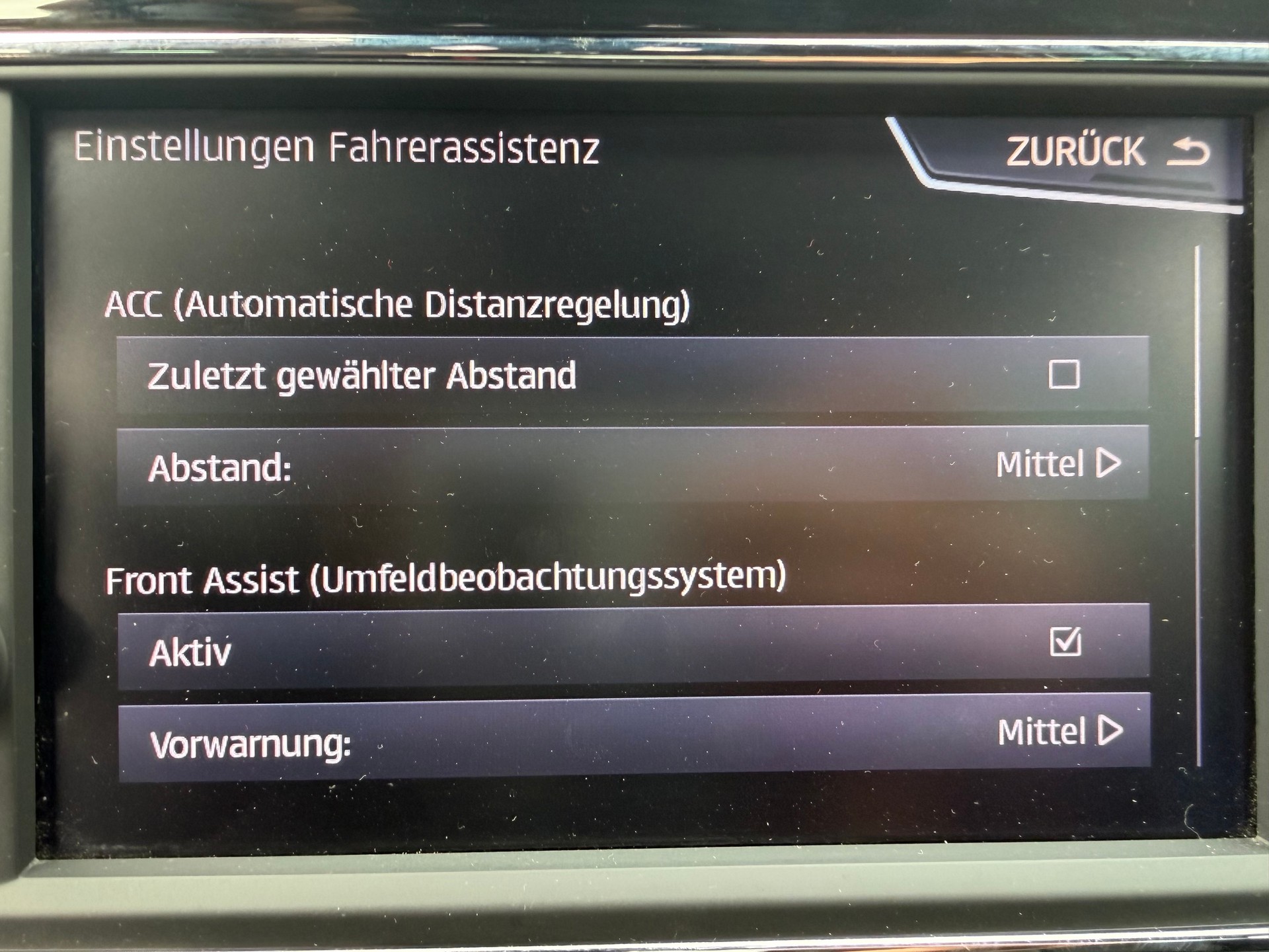 SEAT Leon ST 2.0 Eco TSI Swiss Cupra 4Drive DSG-image-11