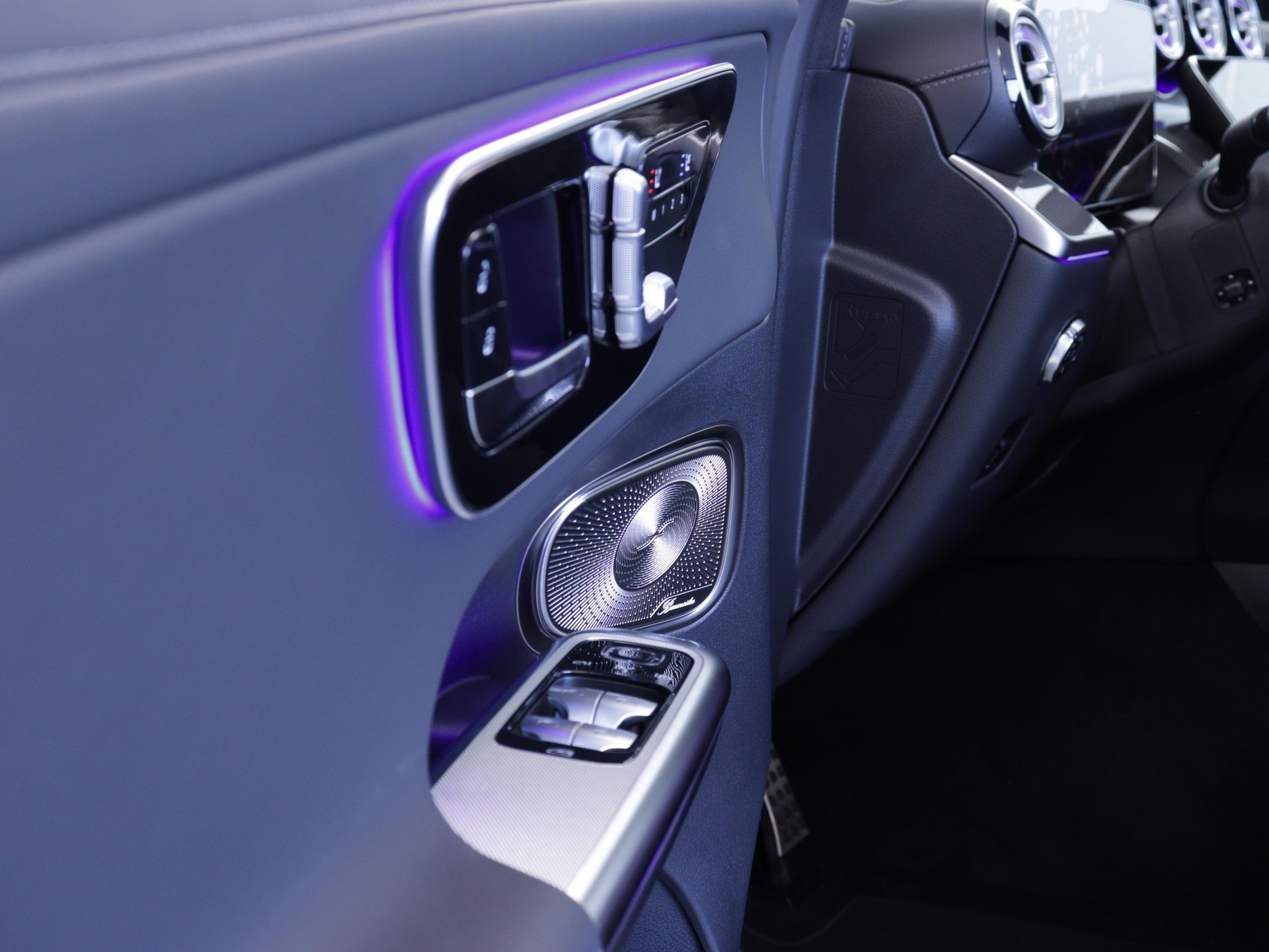 MERCEDES-BENZ GLC 53 AMG 4matic+-image-14