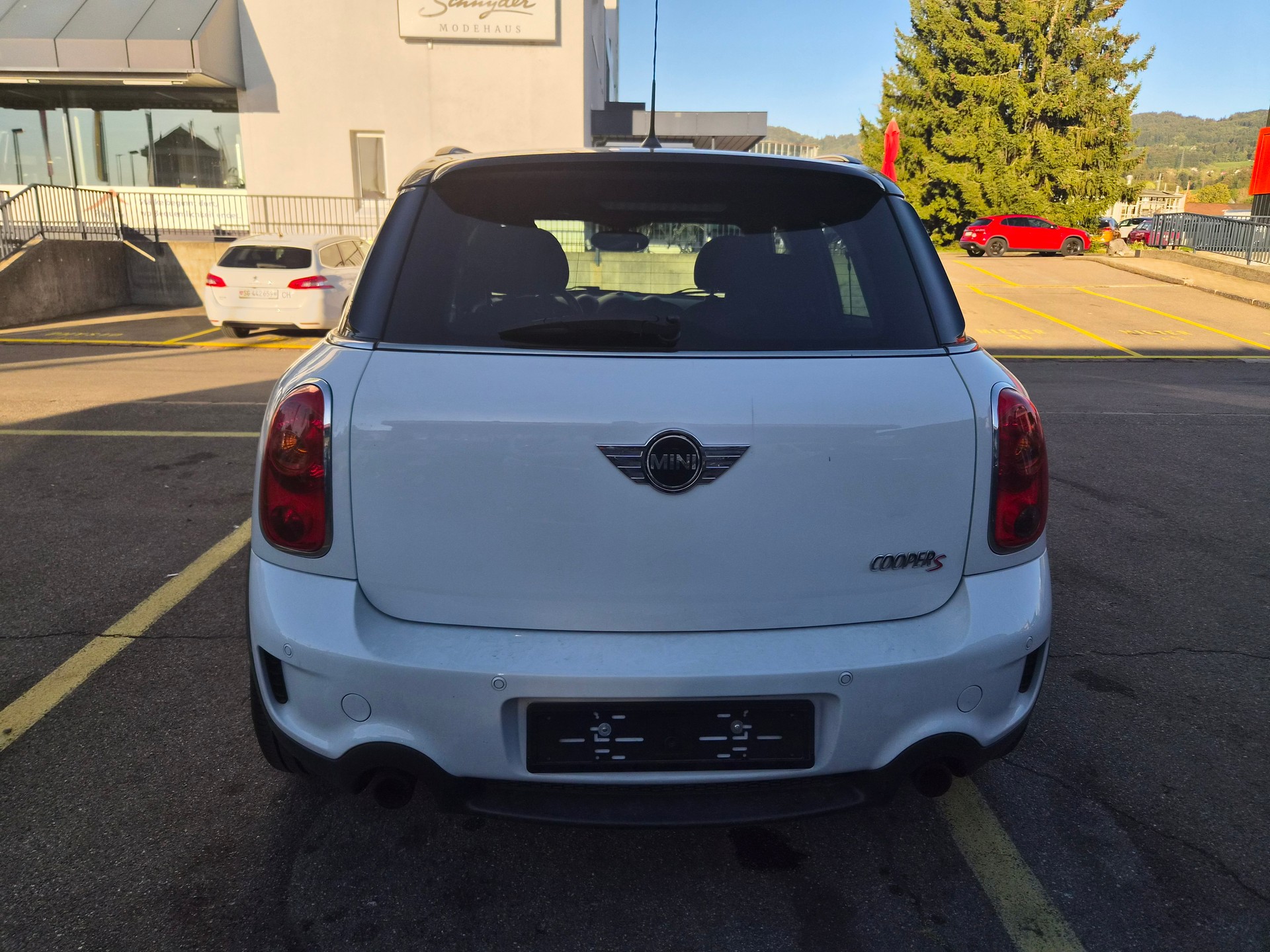 MINI Countryman Cooper S ALL4 Steptronic-image-10