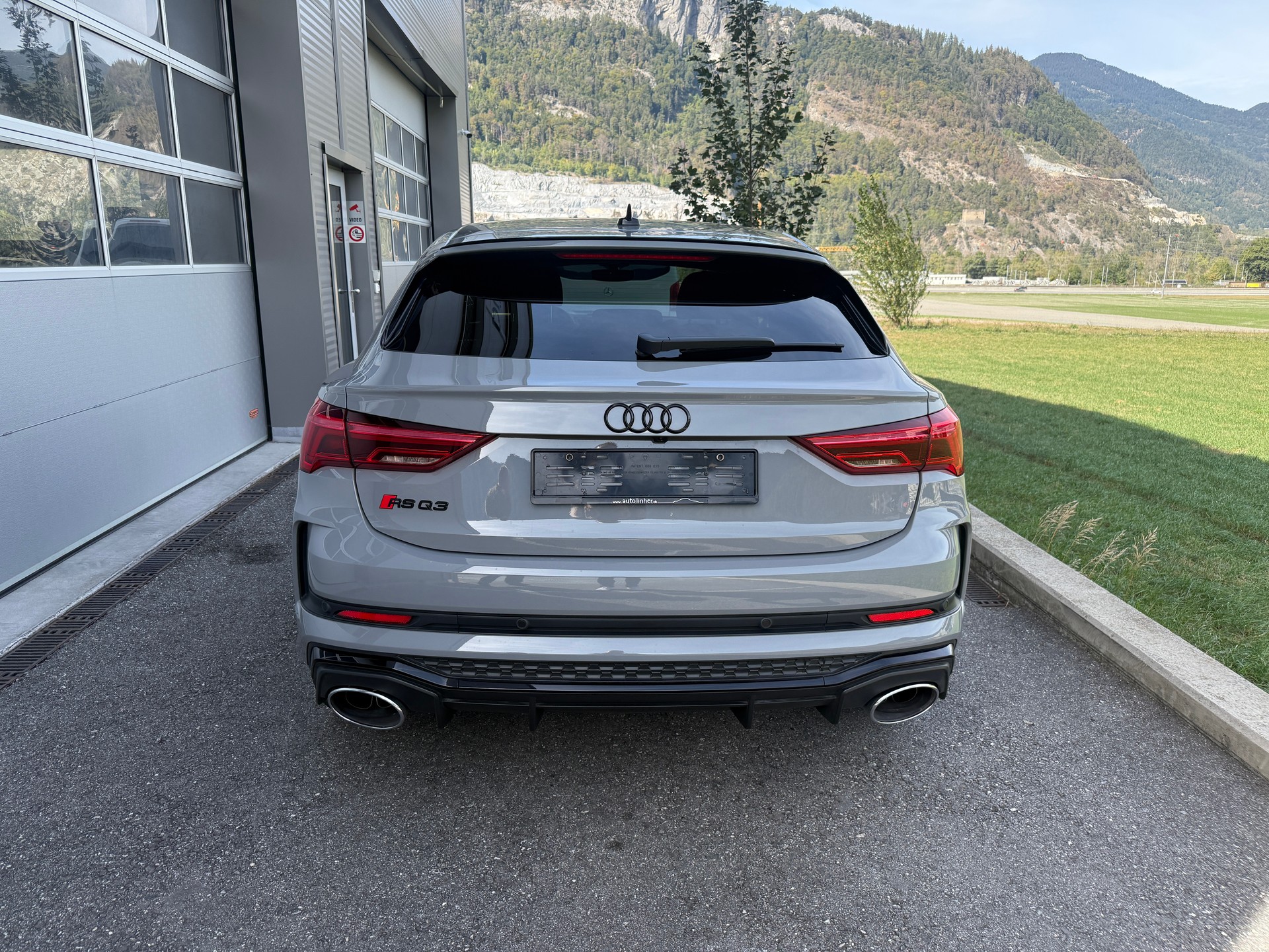 AUDI RS Q3 Sportback quattro S tronic-image-3
