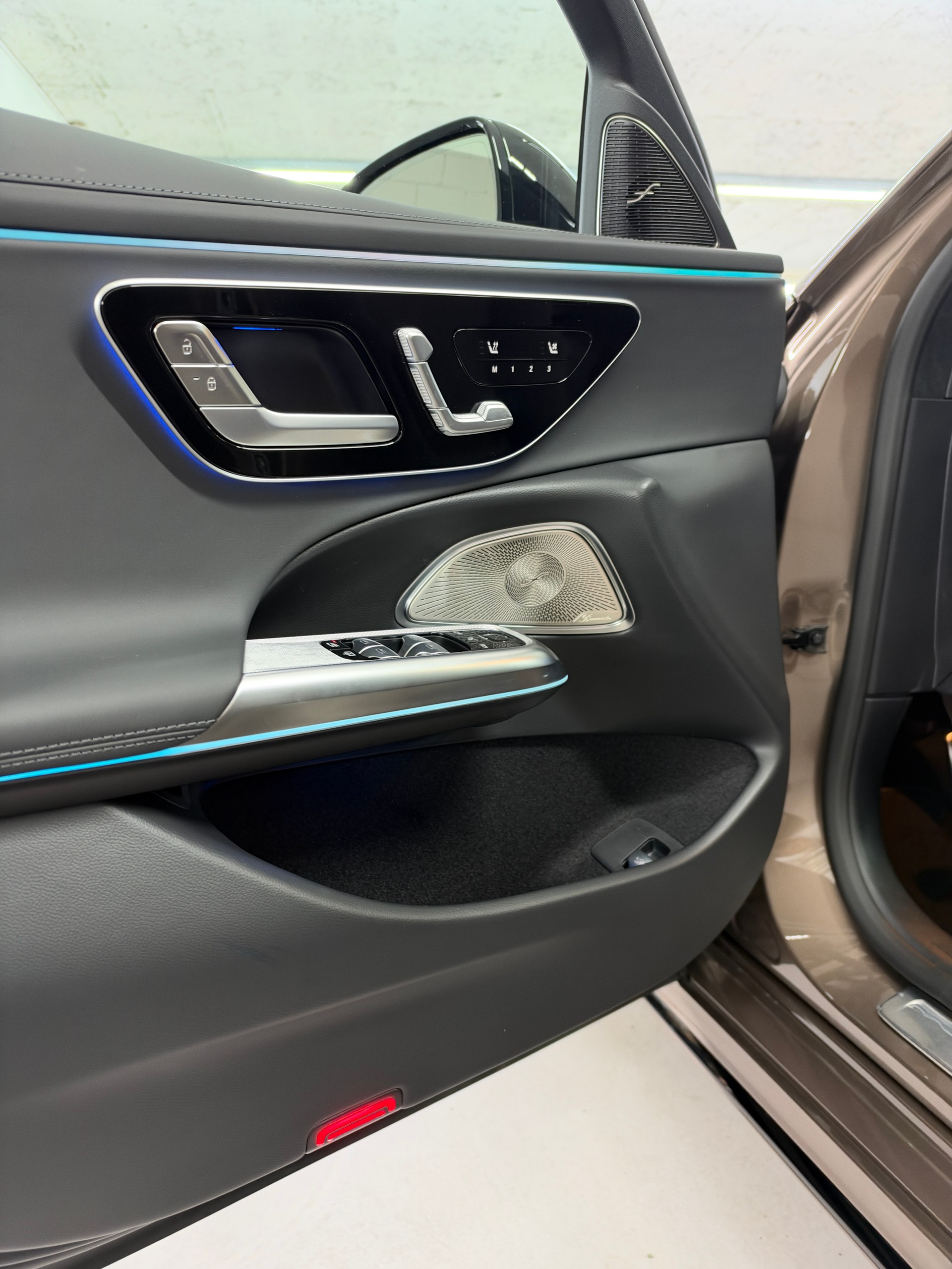 MERCEDES-BENZ E 450 4Matic-image-8