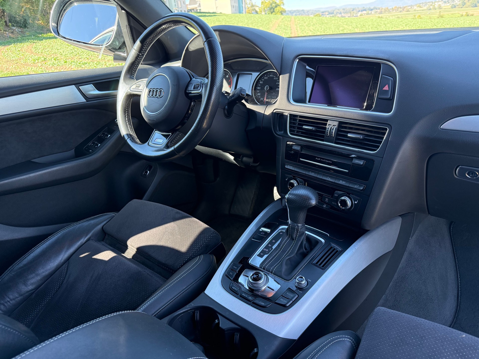AUDI Q5 2.0 TFSI quattro tiptronic S-line-image-5