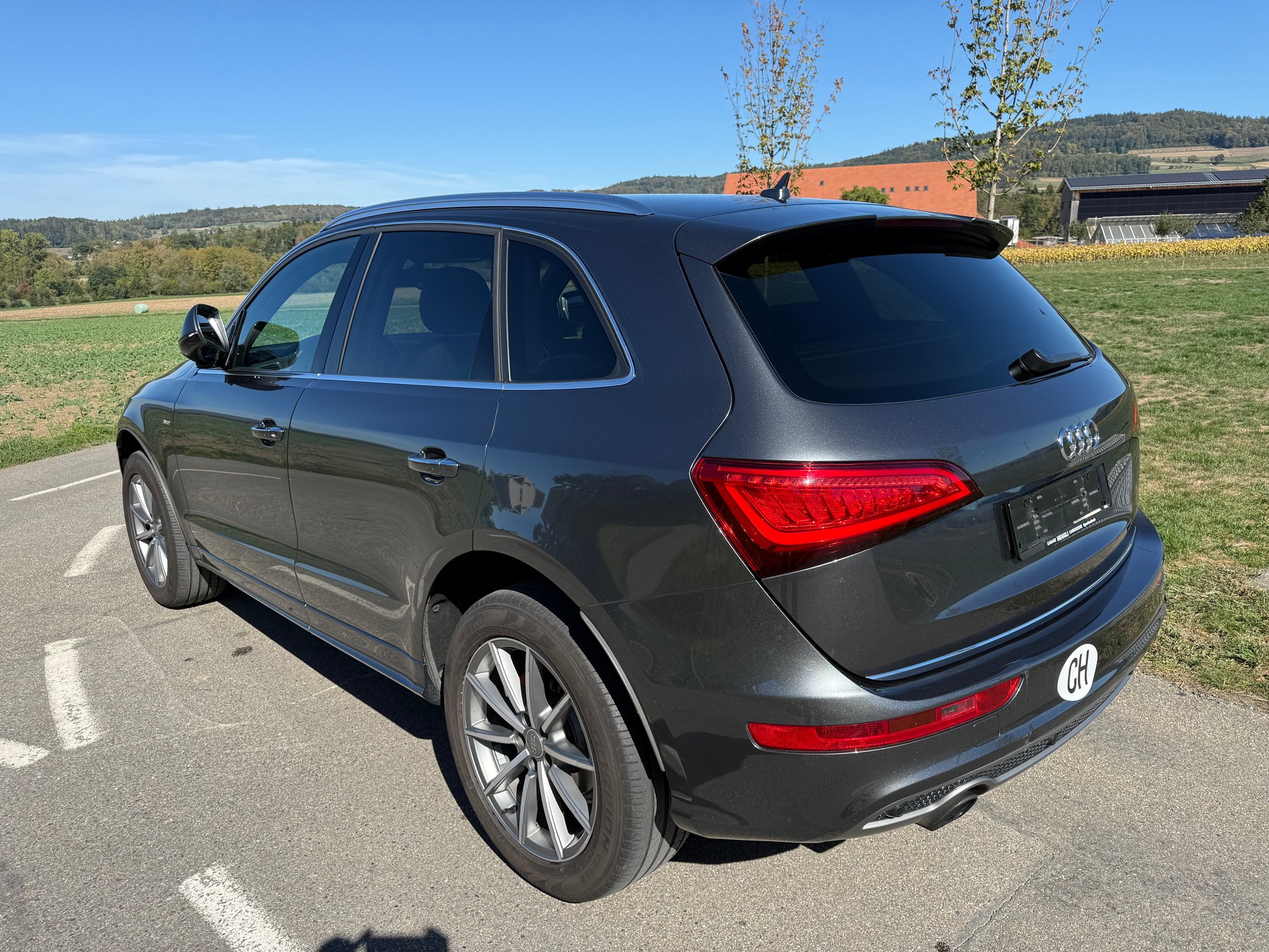 AUDI Q5 2.0 TFSI quattro tiptronic S-line-image-4