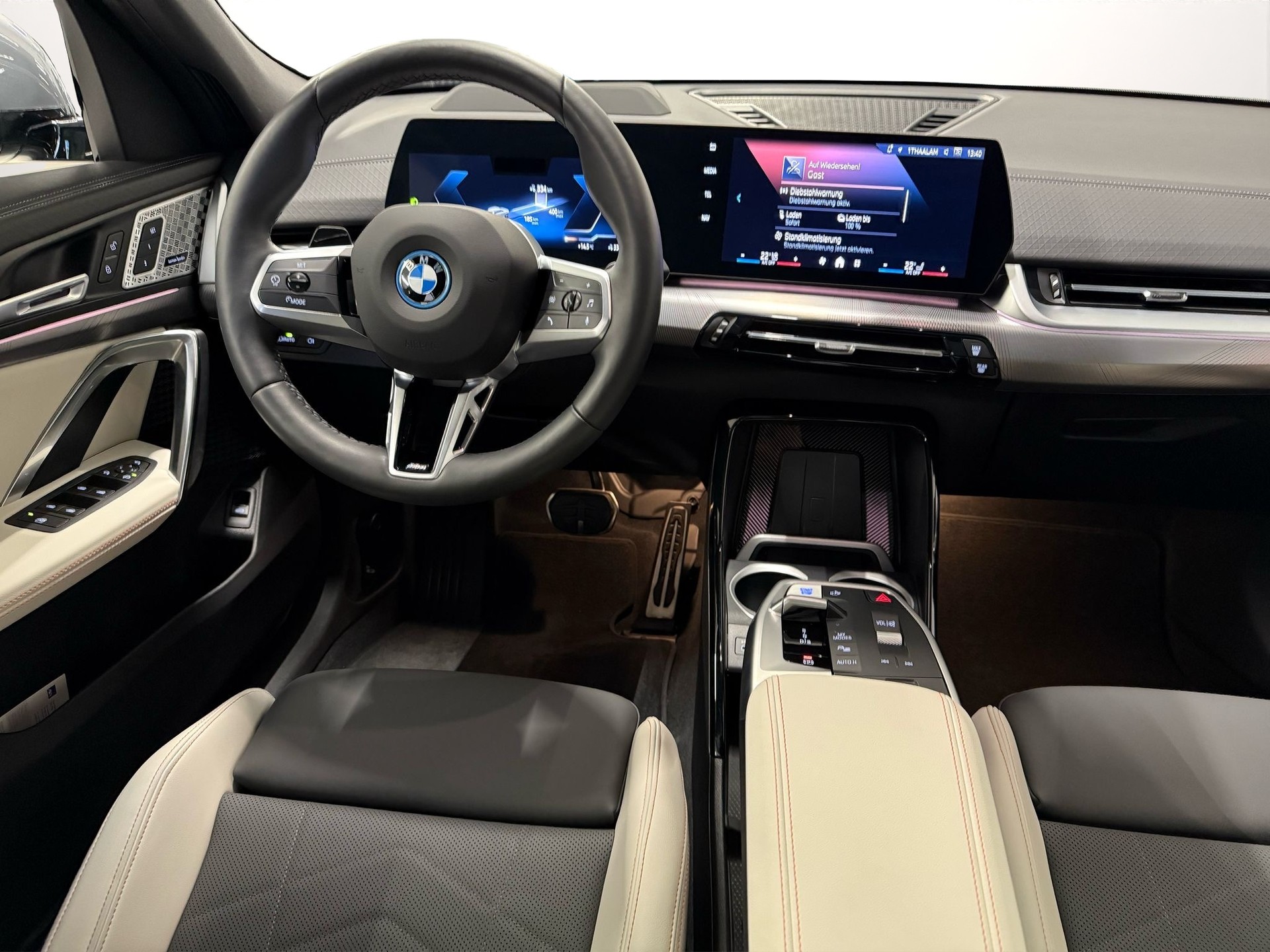 BMW iX2 xDrive 30 M Sport Pro-image-11