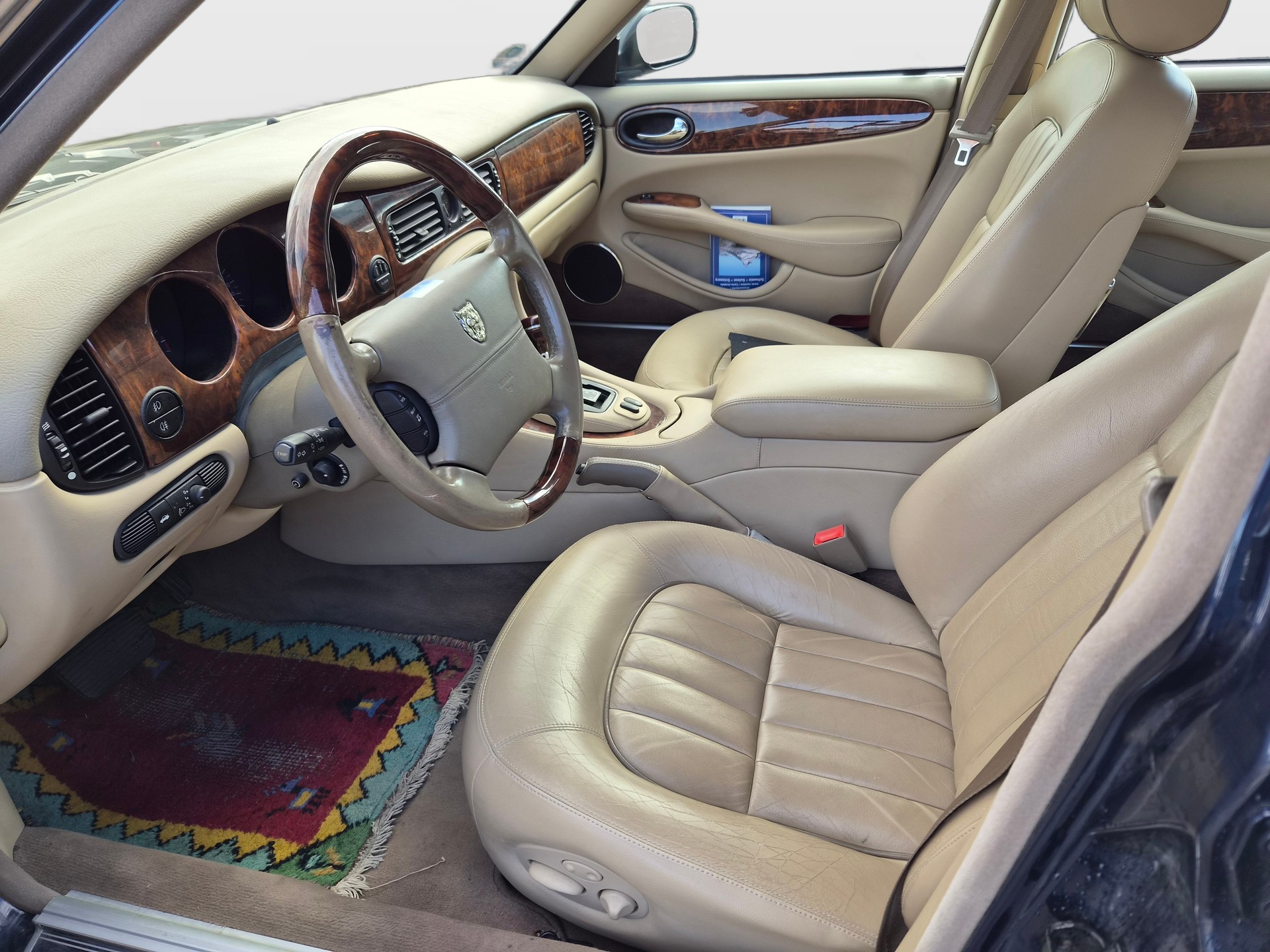 JAGUAR XJ 3.2 V8-image-8