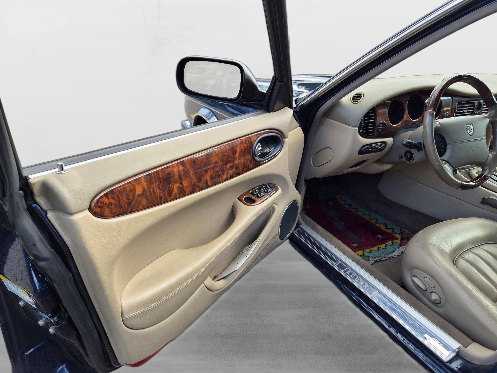 JAGUAR XJ 3.2 V8-image-9