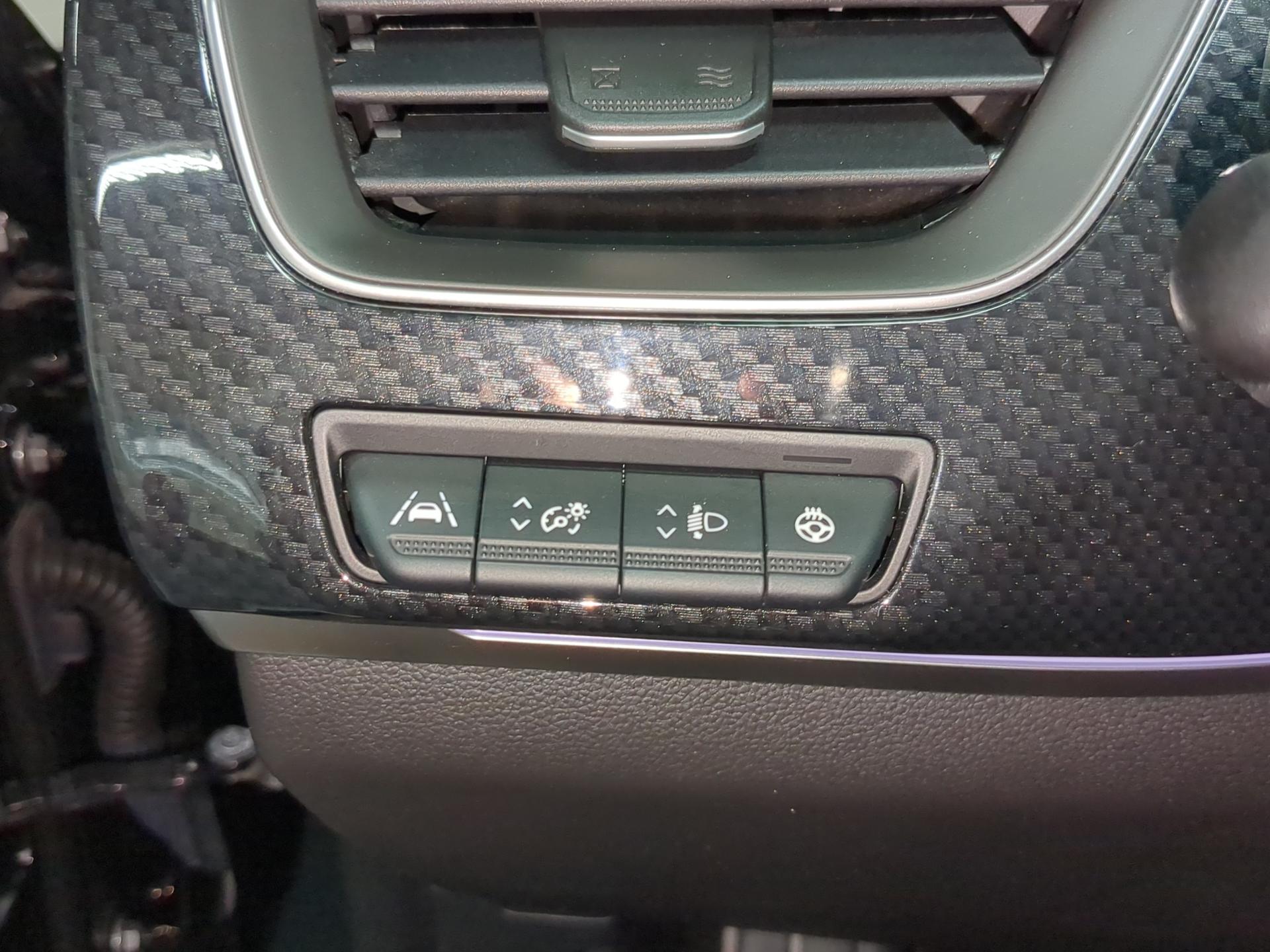 RENAULT Arkana 1.6 E-Tech Engineered-image-19