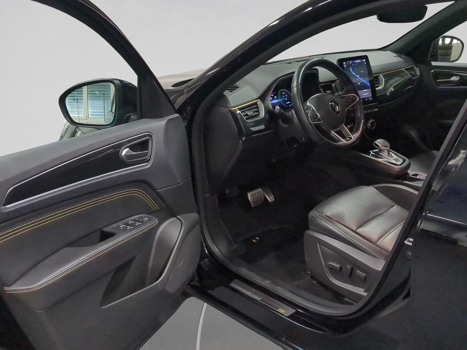 RENAULT Arkana 1.6 E-Tech Engineered-image-22