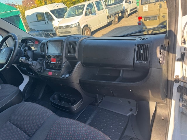 CITROEN Jumper 35 2.2 BlueHDi 140 Club L3H2-image-9