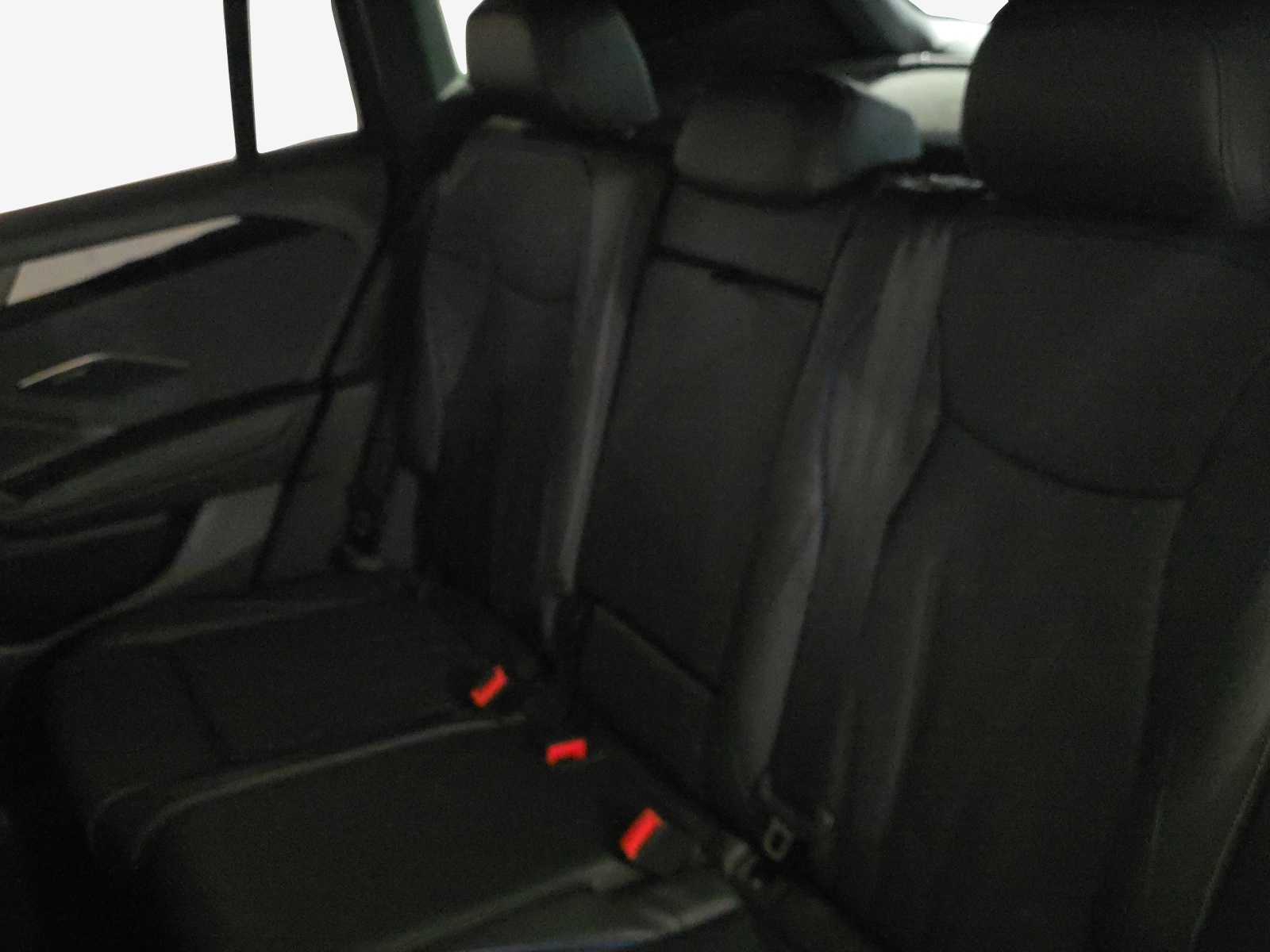 VW Tiguan 2.0 TDI SCR R-Line 4Motion DSG-image-11