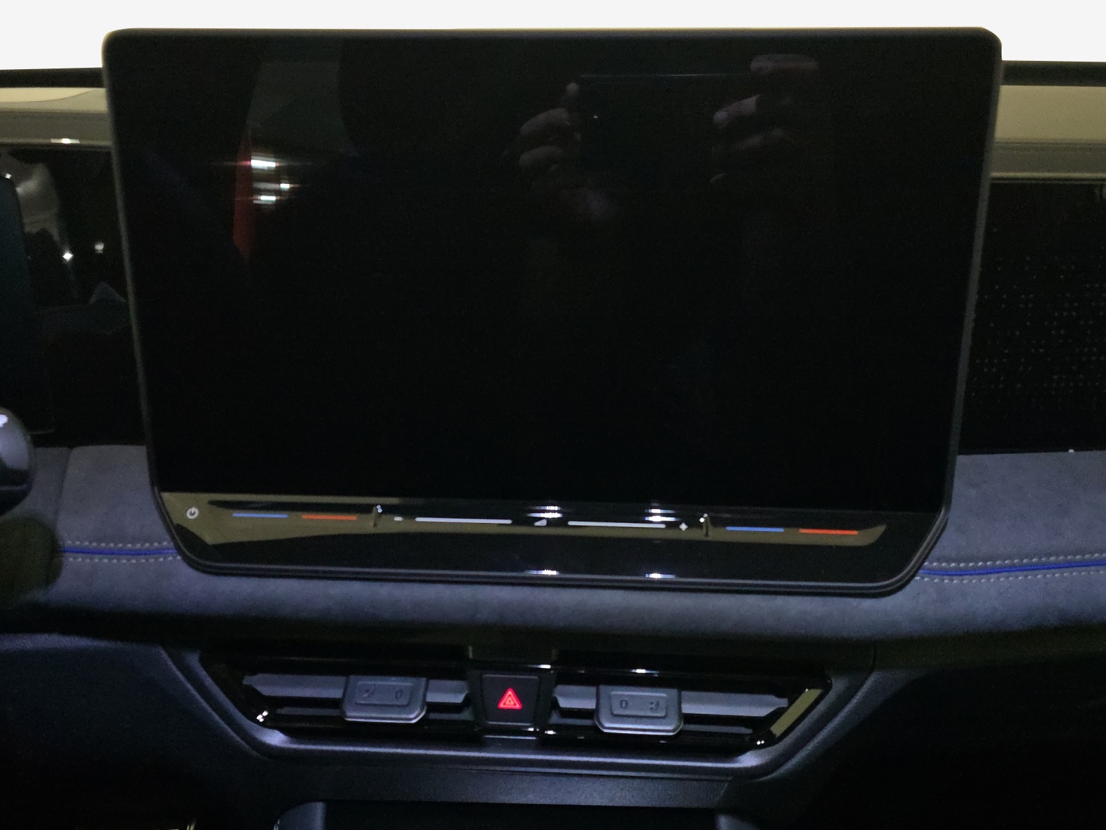 VW Tiguan 2.0 TDI SCR R-Line 4Motion DSG-image-10
