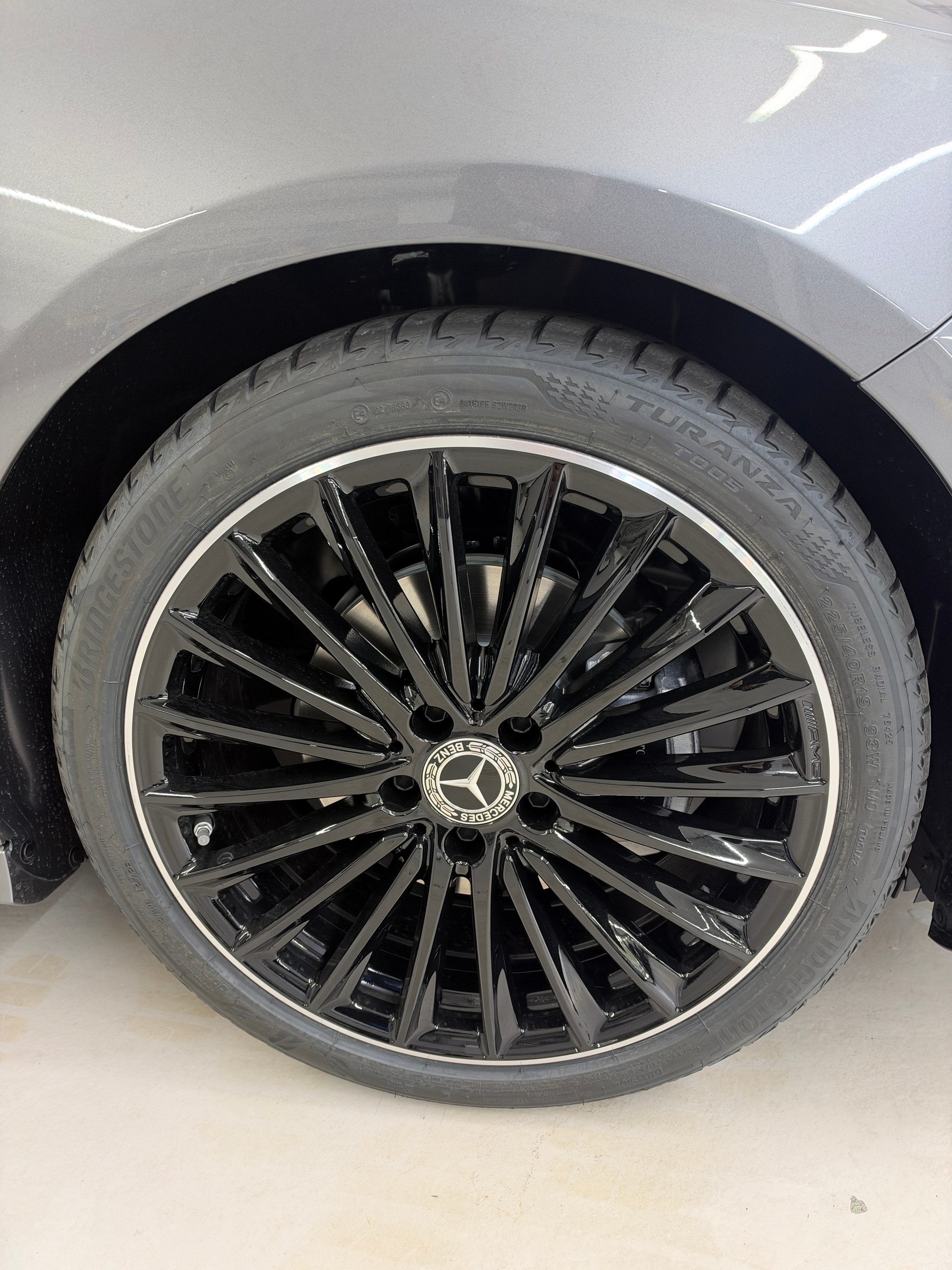 MERCEDES-BENZ A 200 Night Star-showroom-element-3