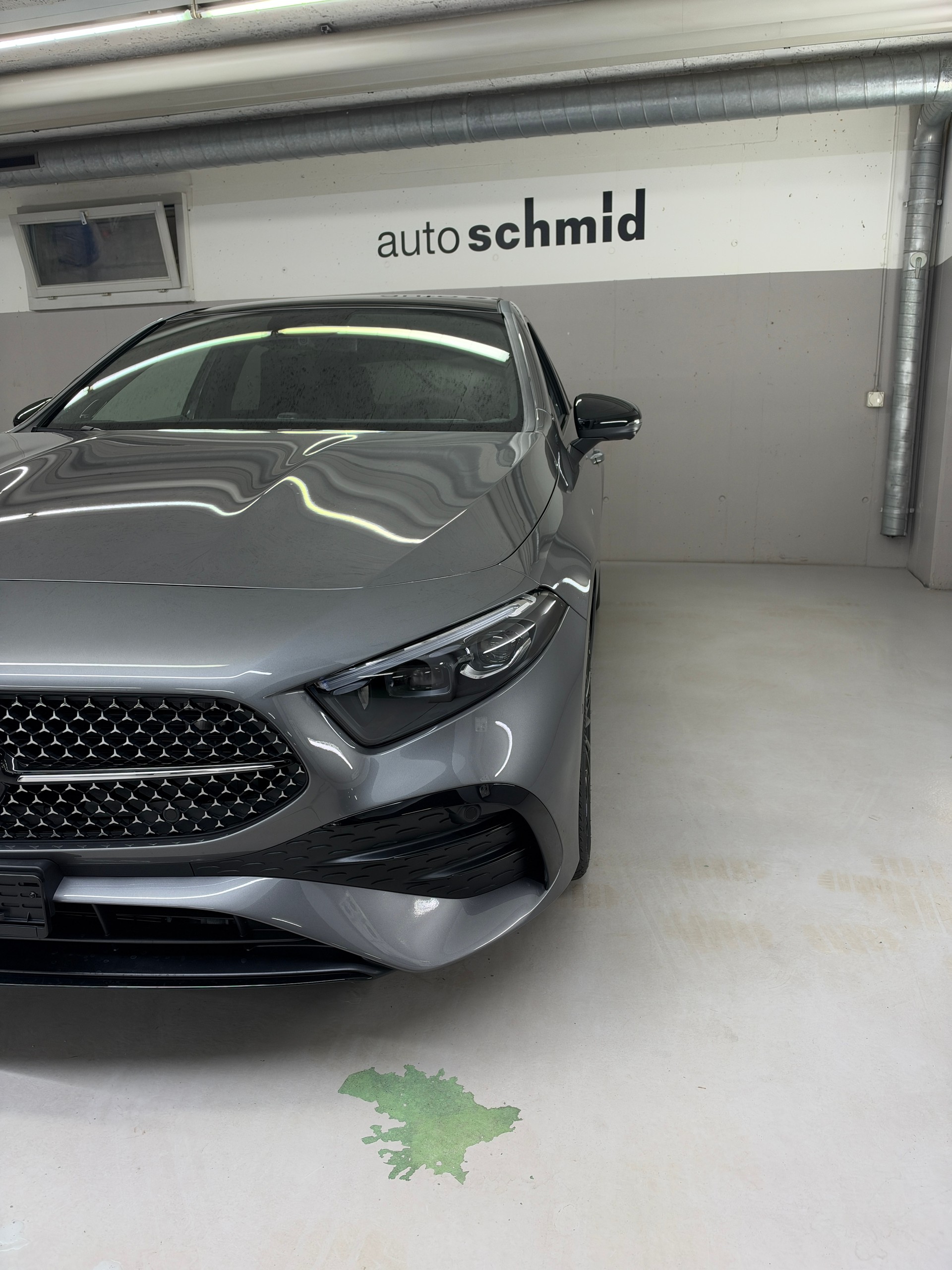 MERCEDES-BENZ A 200 Night Star-showroom-element-2