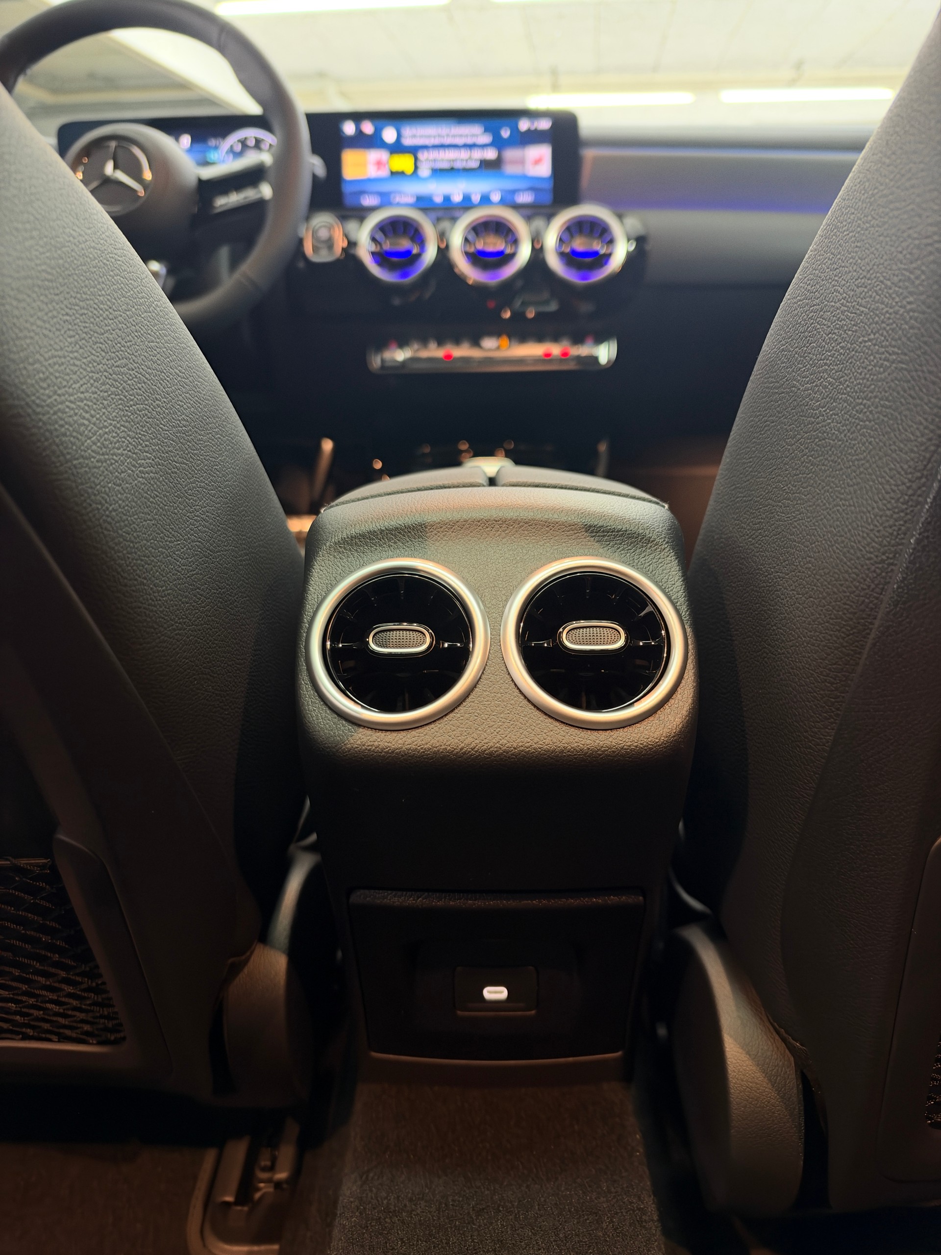 MERCEDES-BENZ A 200 Night Star-image-12